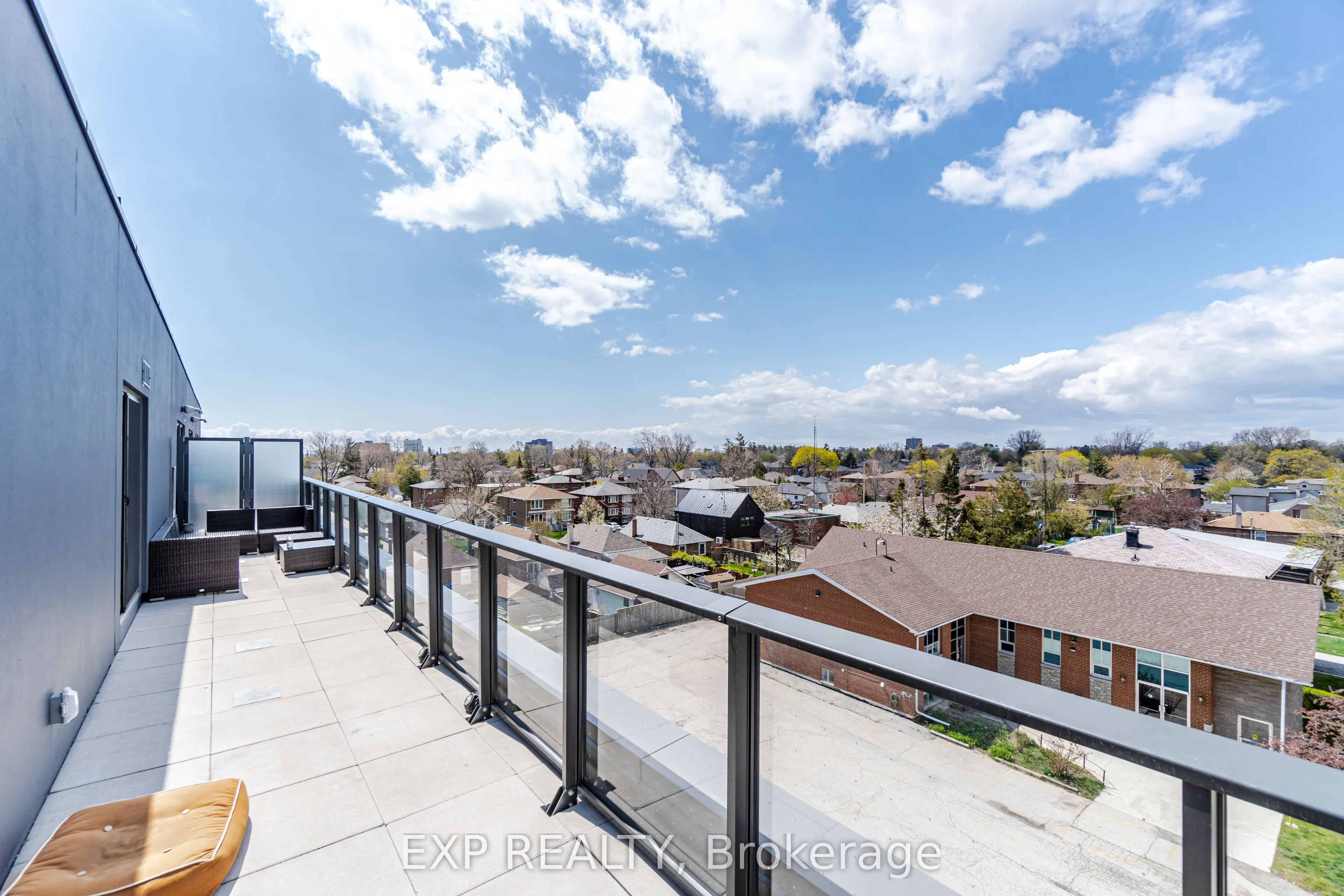 408 Browns Line, #401