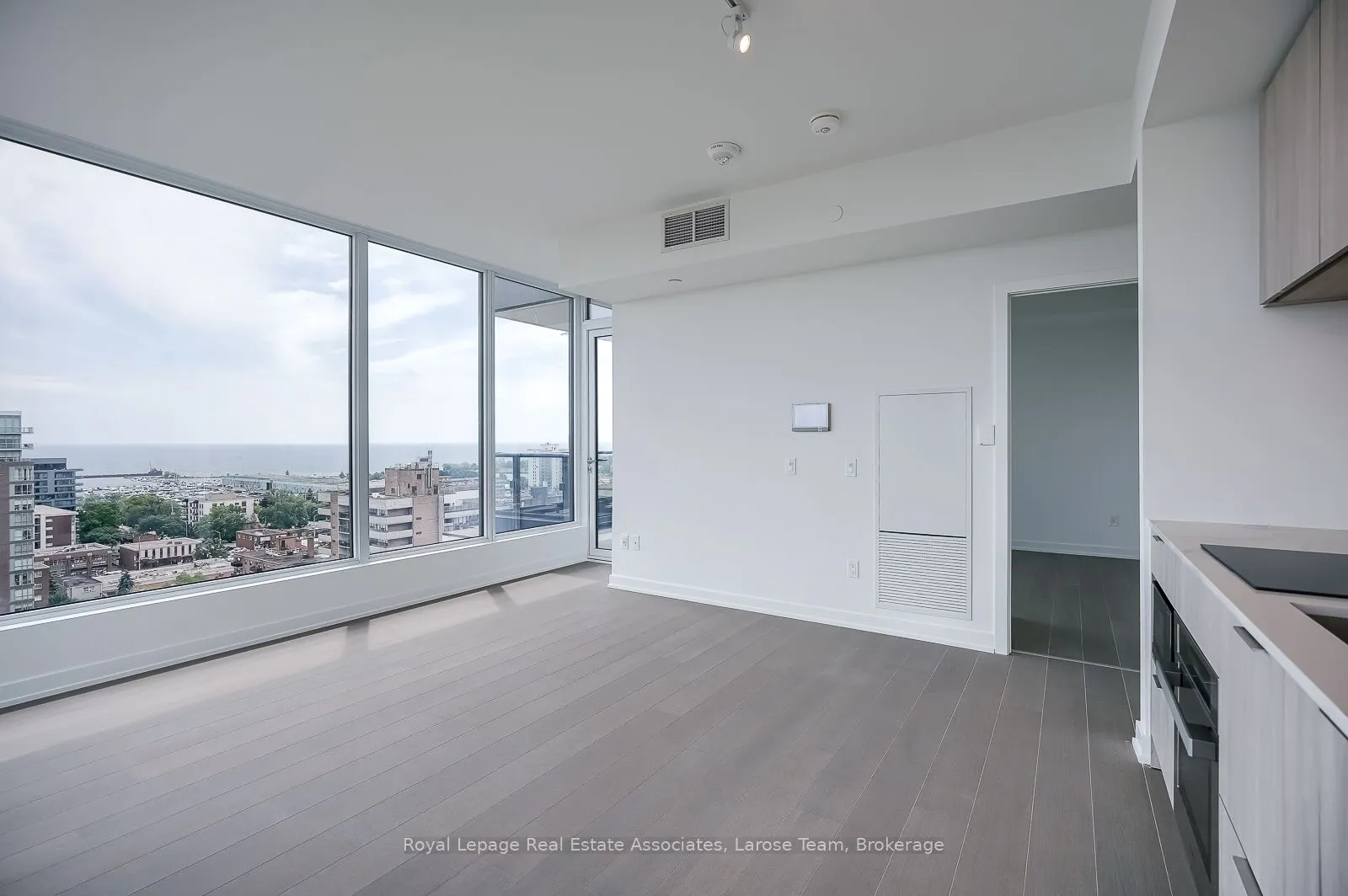 28 Ann Street, #1307