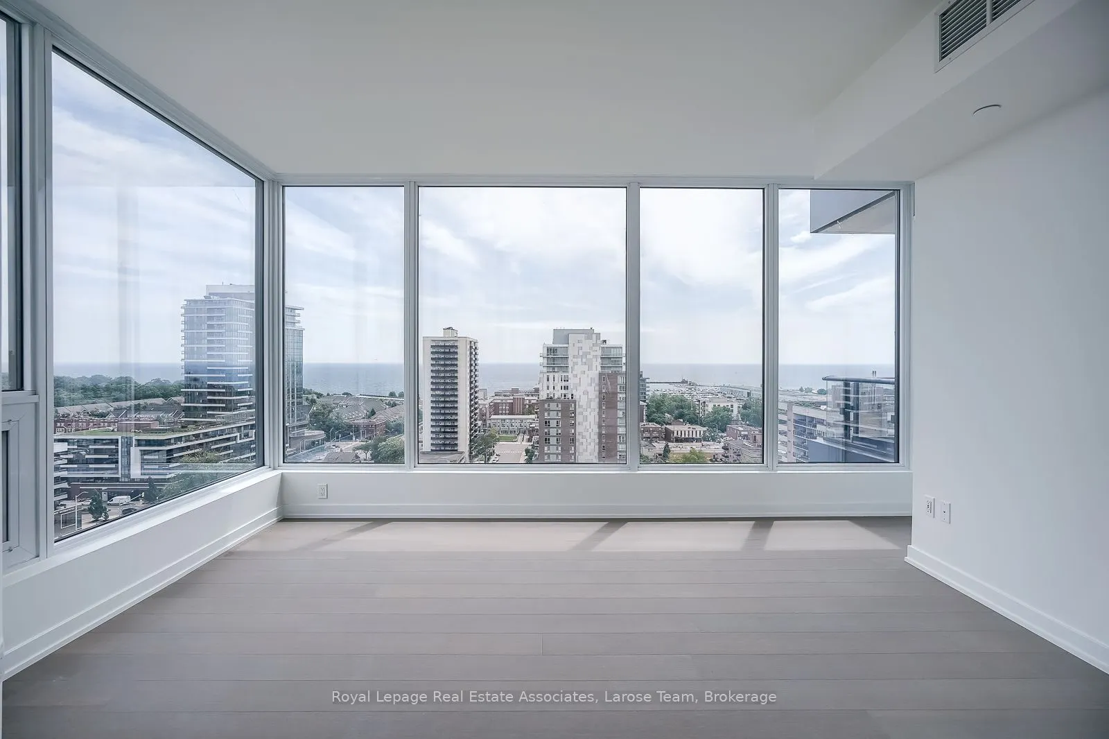 28 Ann Street, #1307