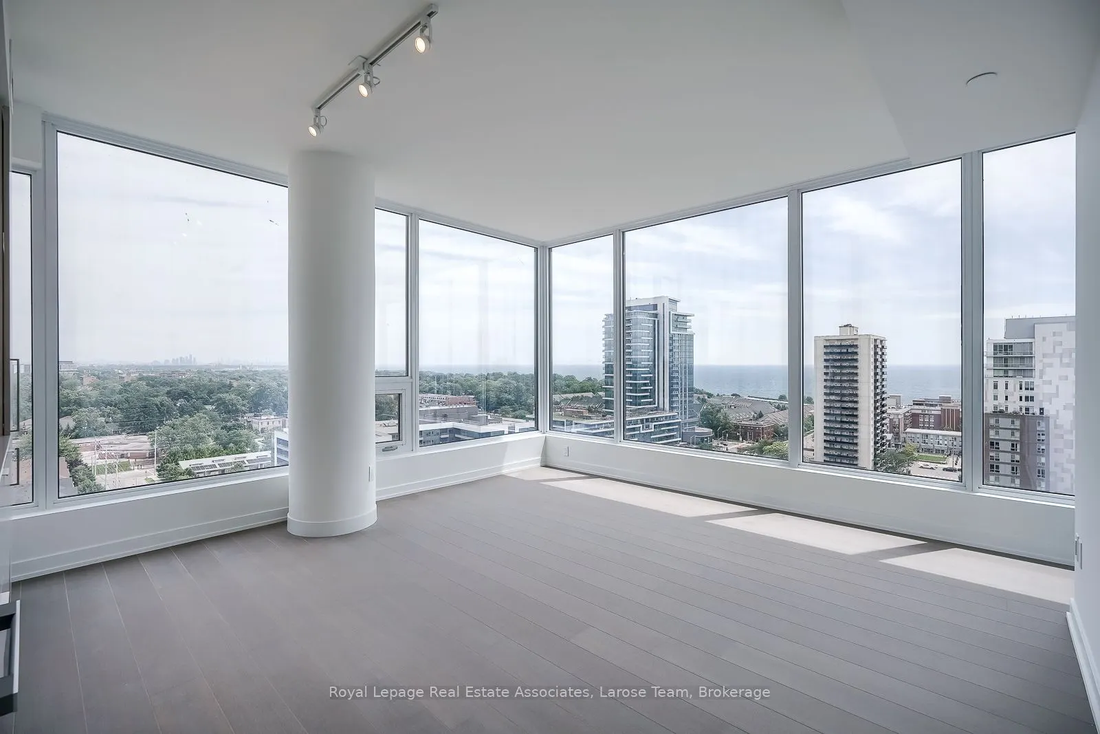 28 Ann Street, #1307