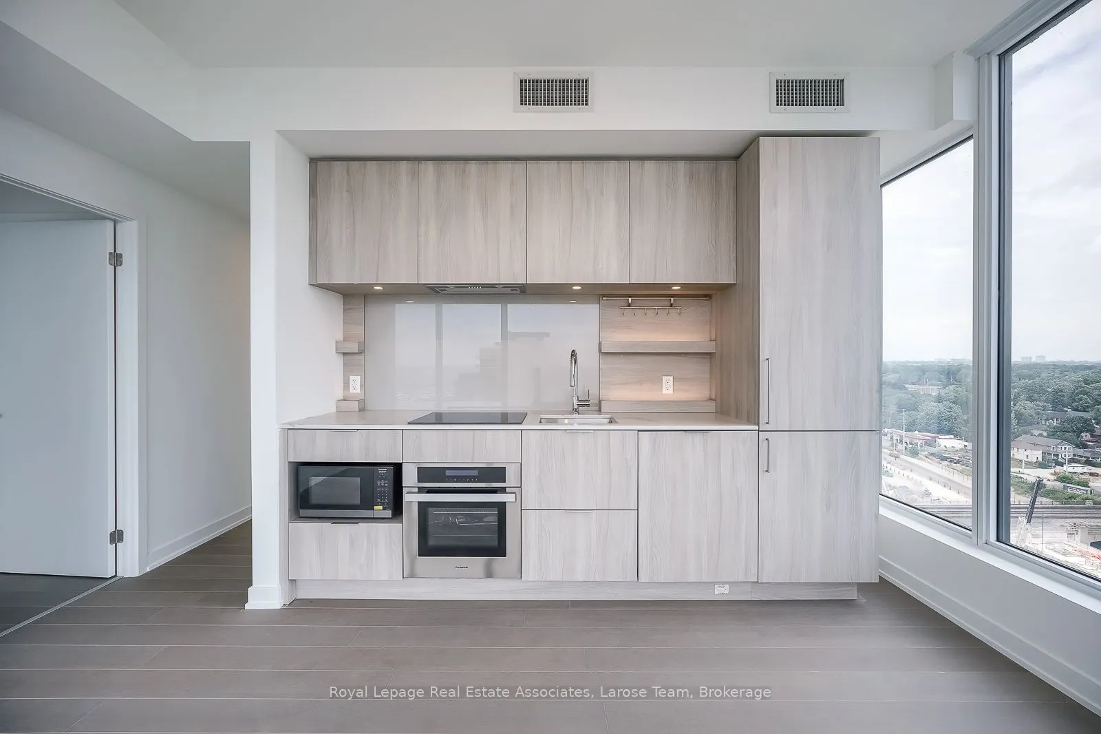 28 Ann Street, #1307