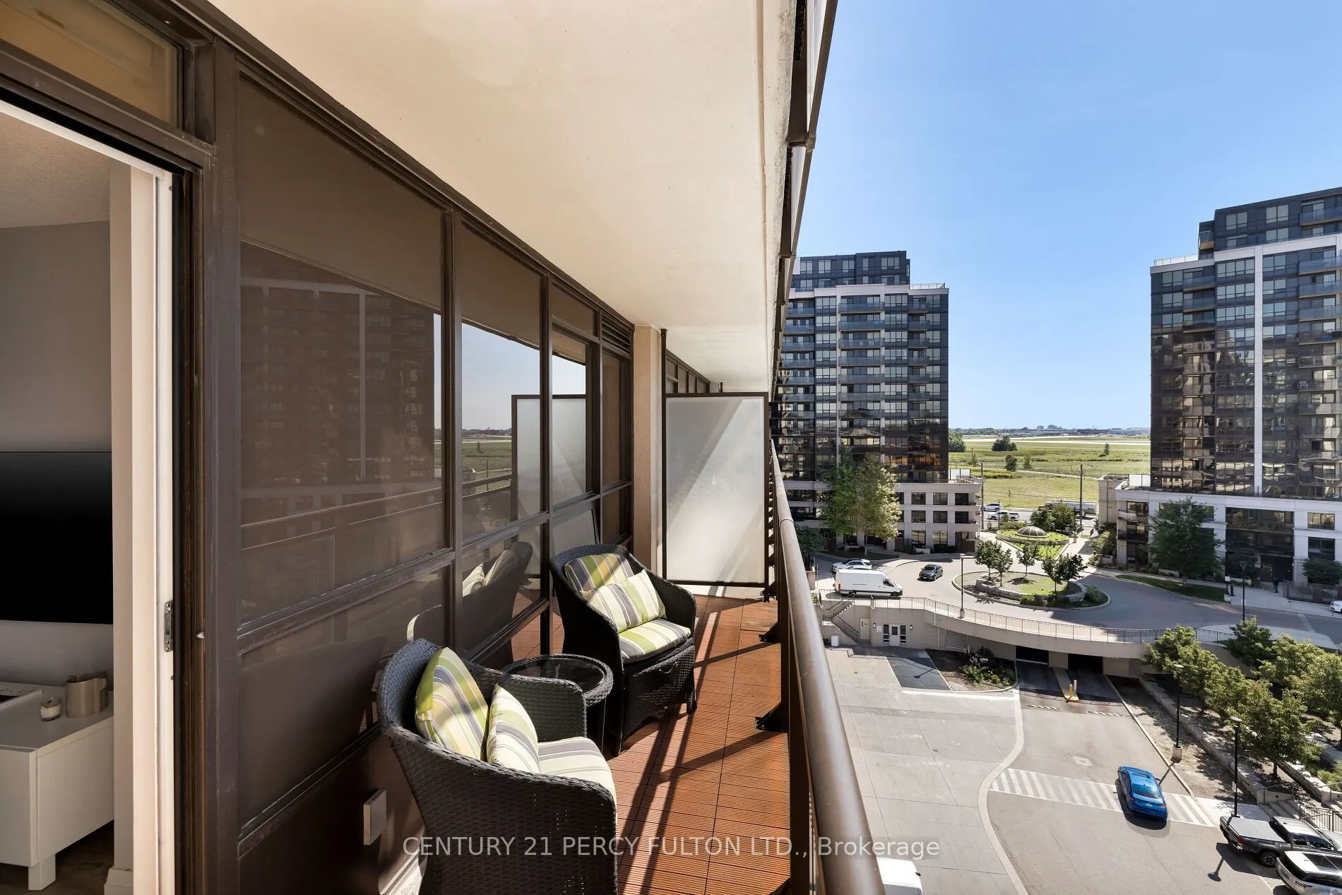 1 De Boers Drive, #801