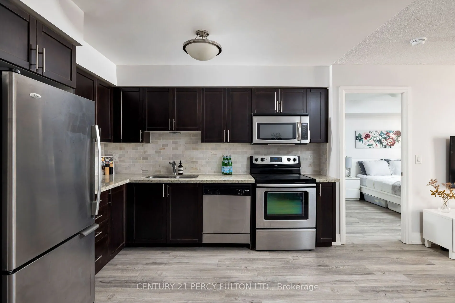 1 De Boers Drive, #801