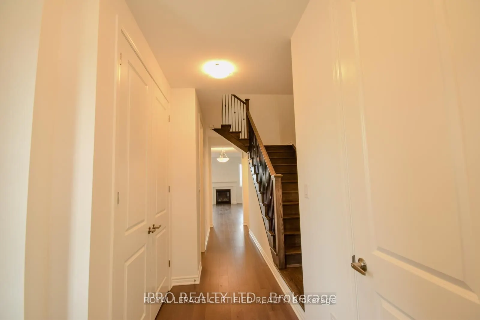 1514 Moira Crescent