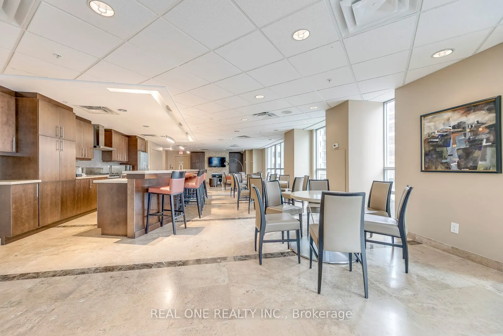 360 Pearl Street, #1205
