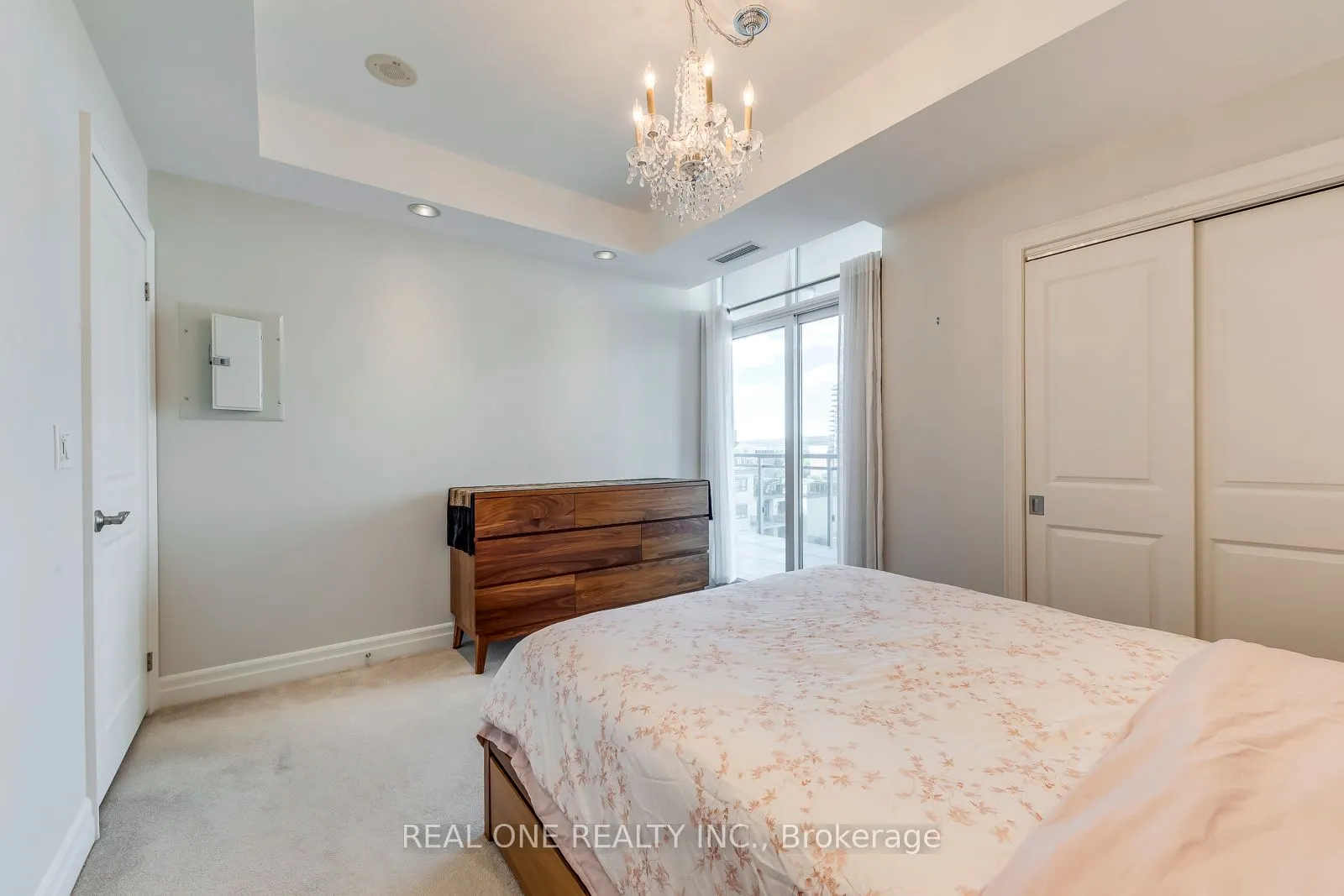 360 Pearl Street, #1205