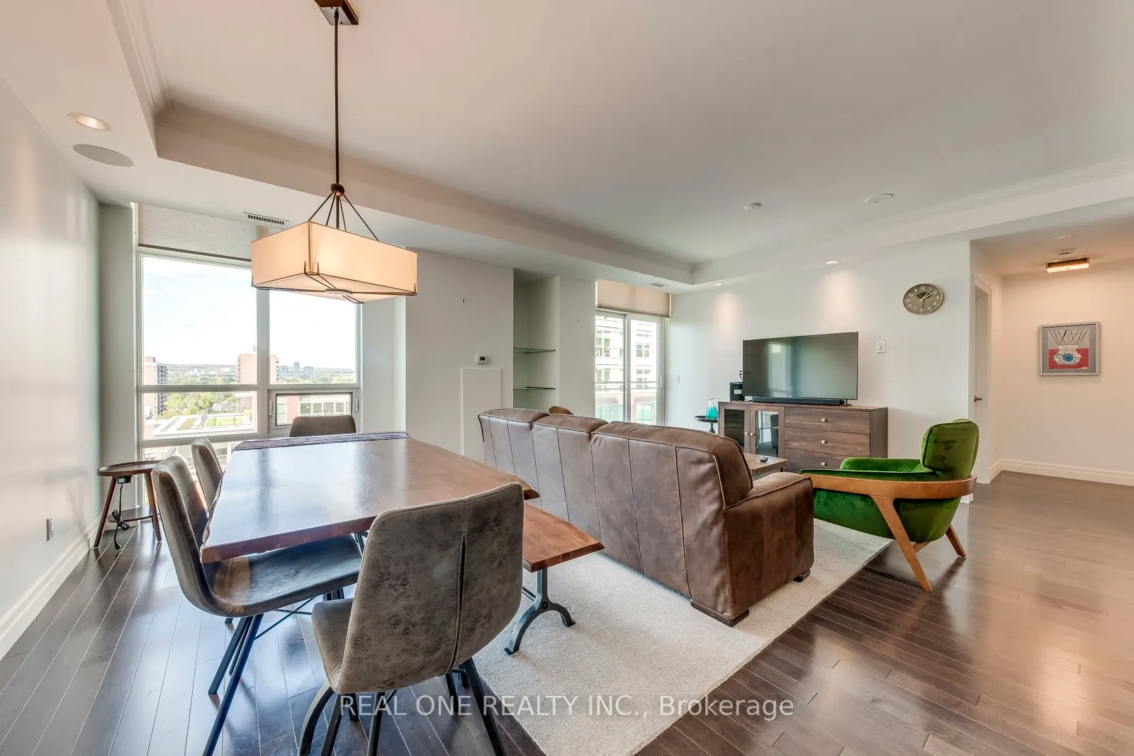 360 Pearl Street, #1205