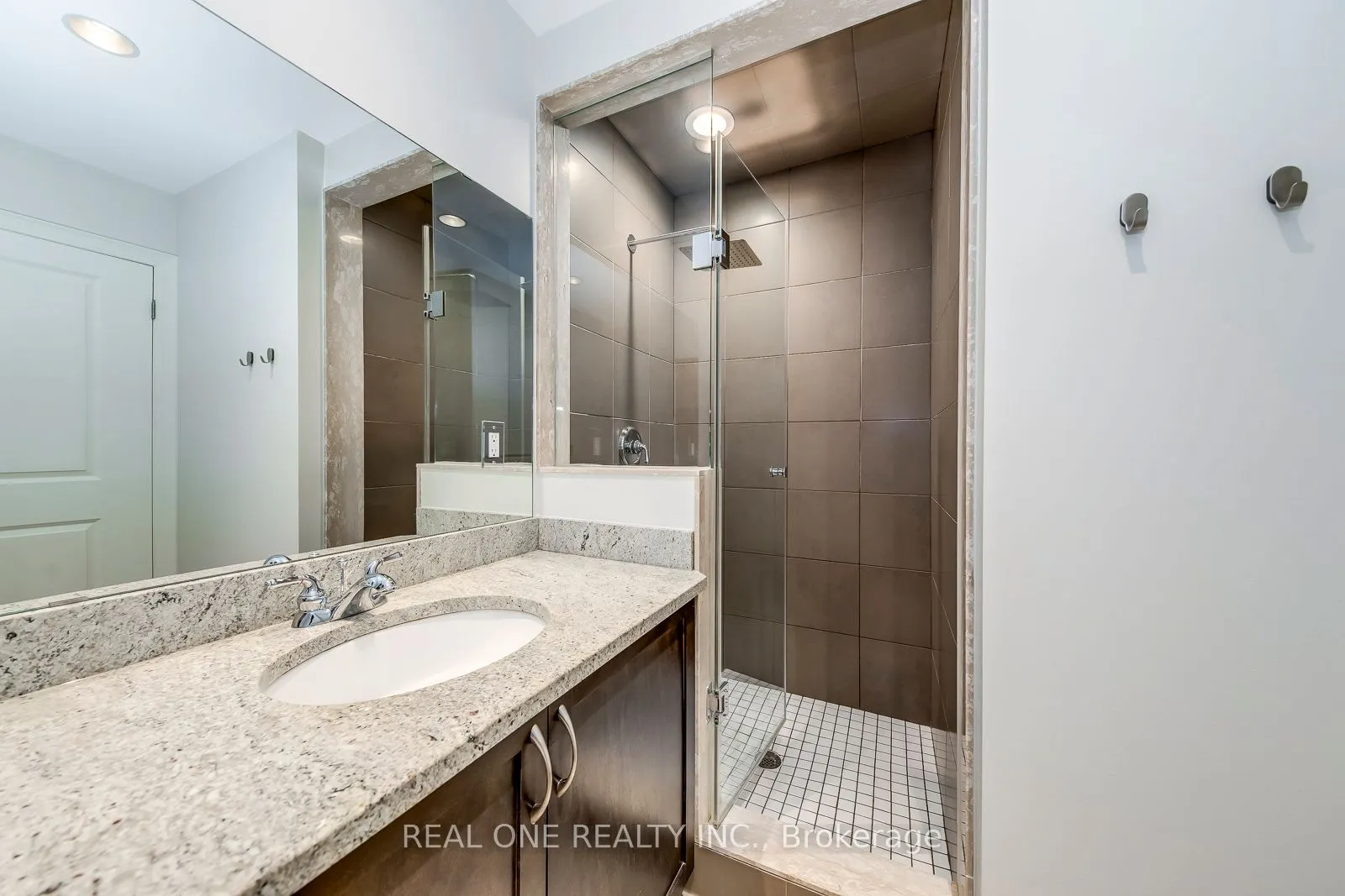 360 Pearl Street, #1205