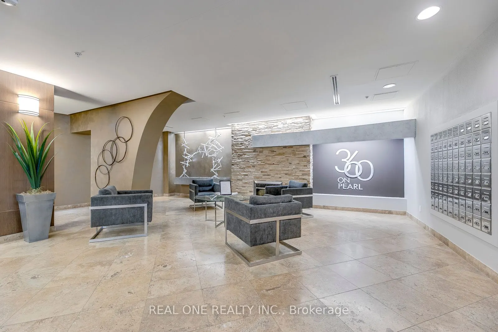 360 Pearl Street, #1205