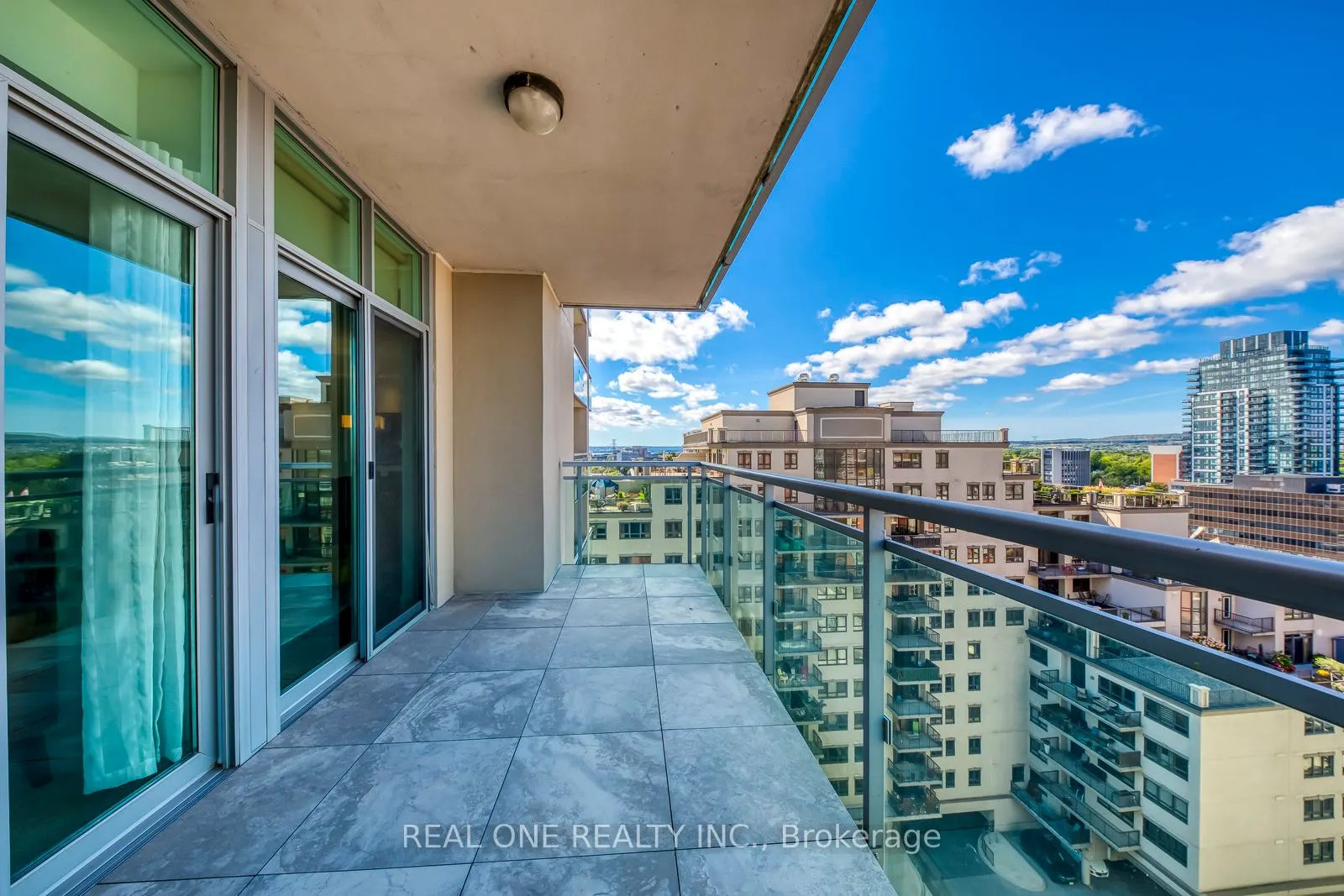 360 Pearl Street, #1205