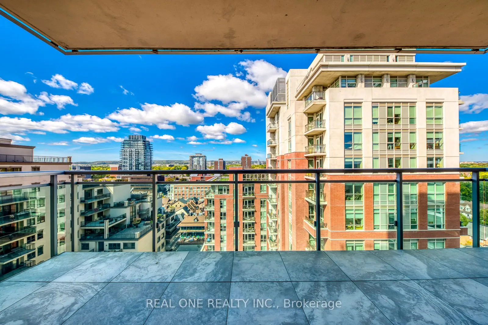 360 Pearl Street, #1205
