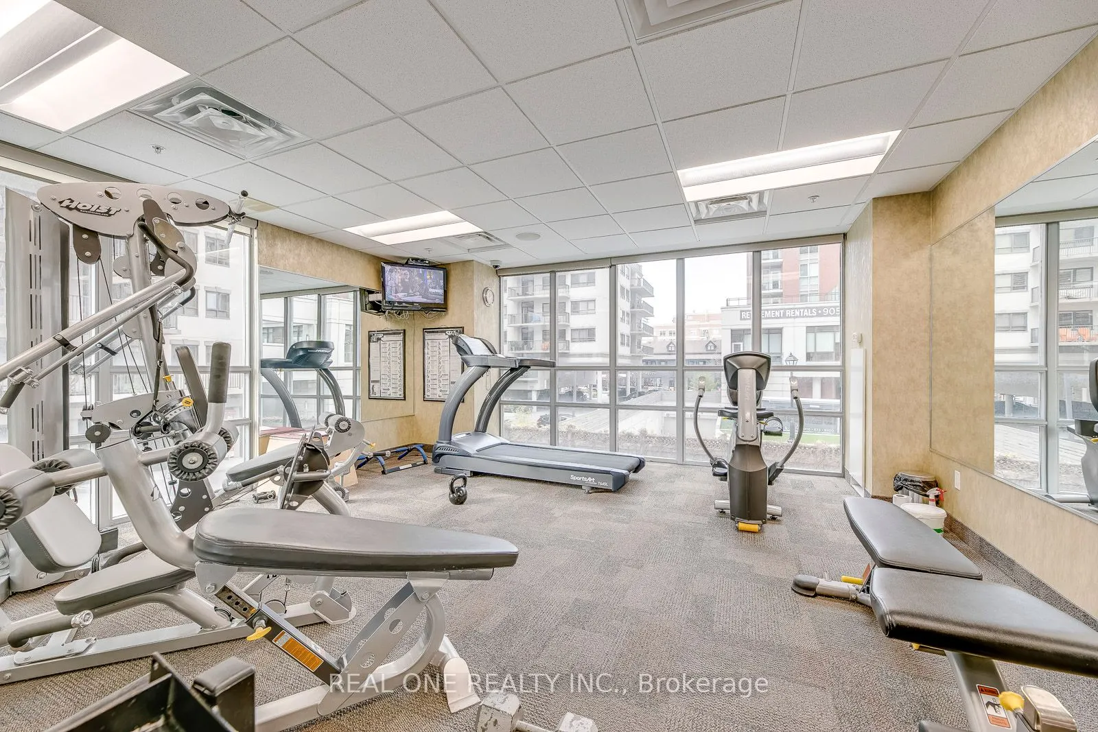 360 Pearl Street, #1205