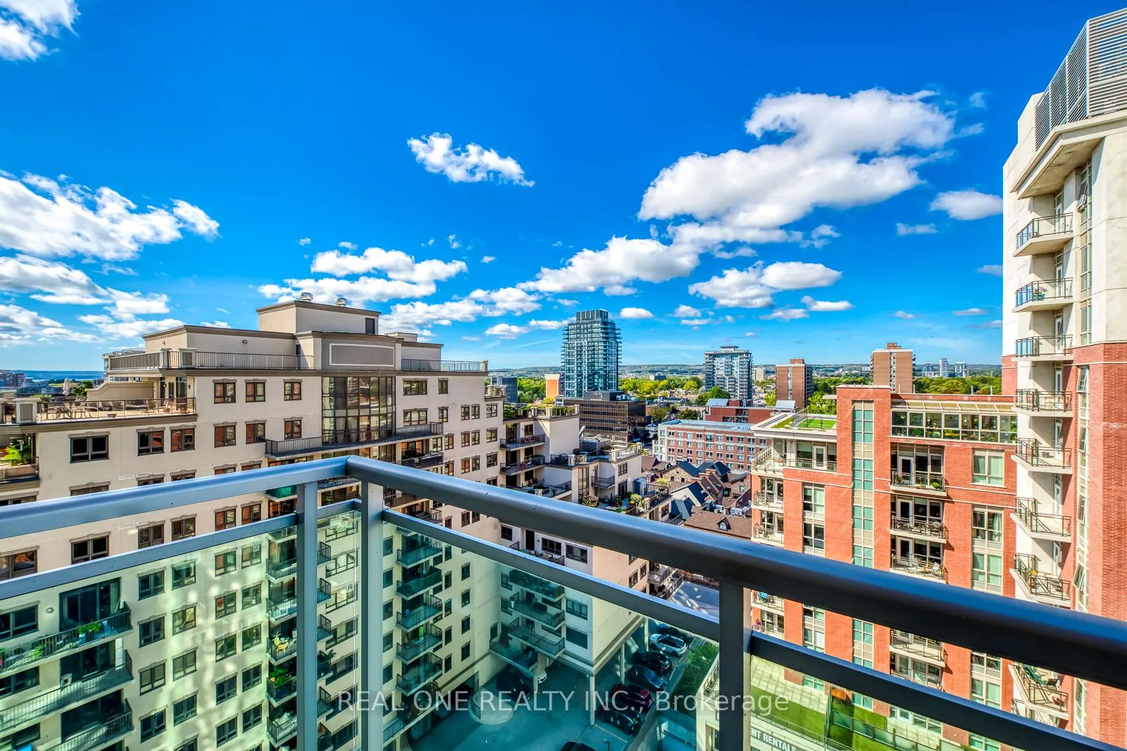 360 Pearl Street, #1205