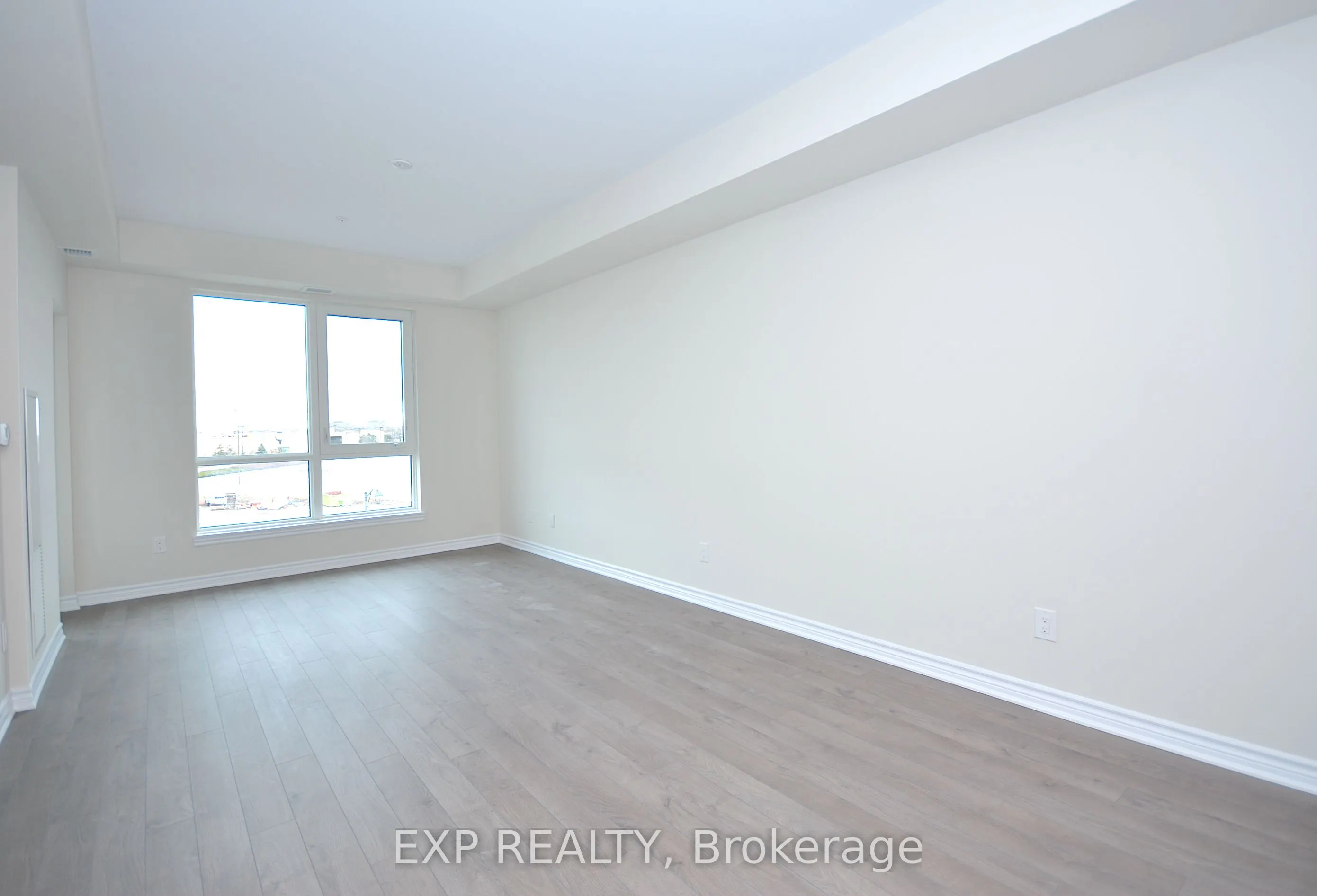 150 Oak Park Boulevard, #316