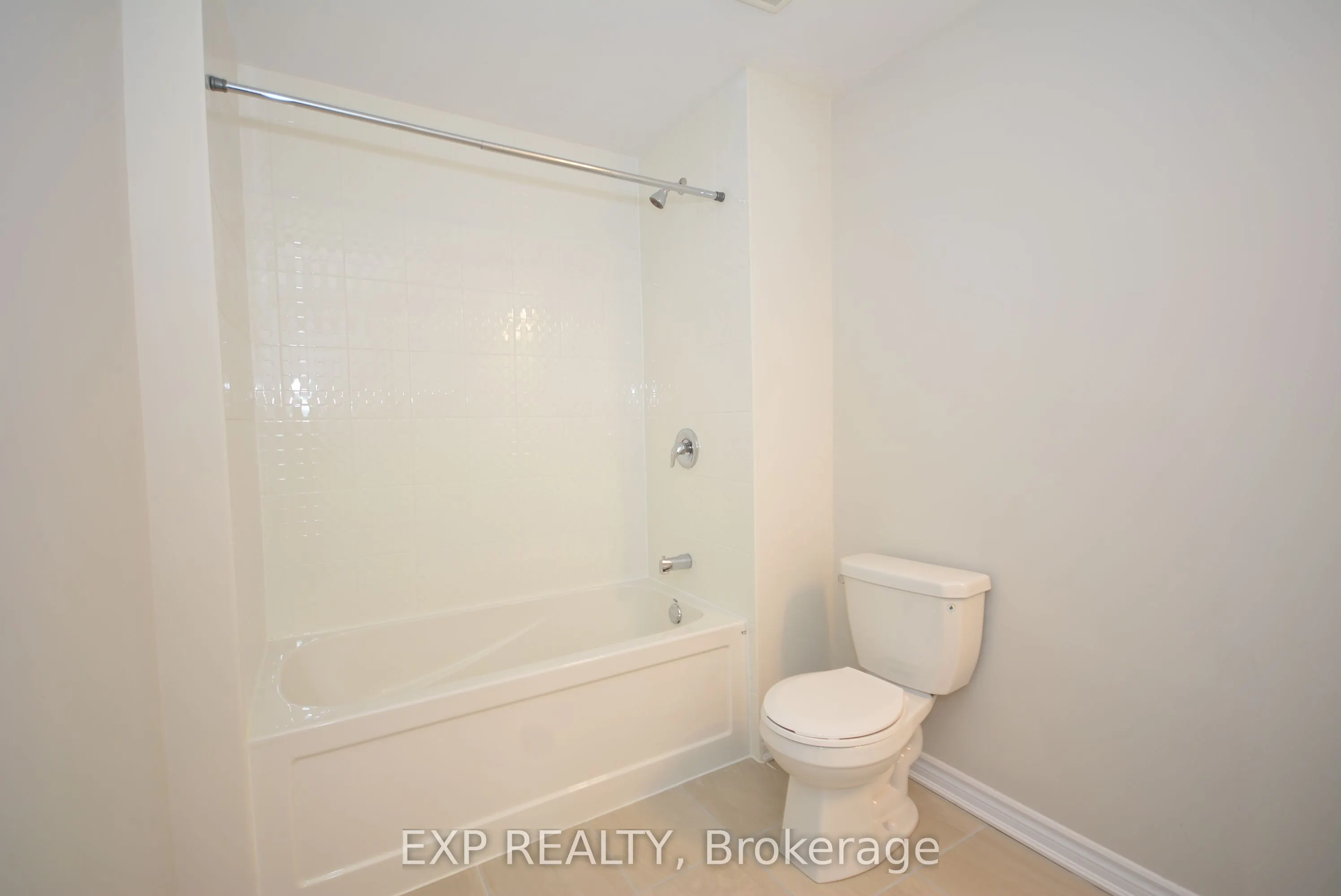 150 Oak Park Boulevard, #316
