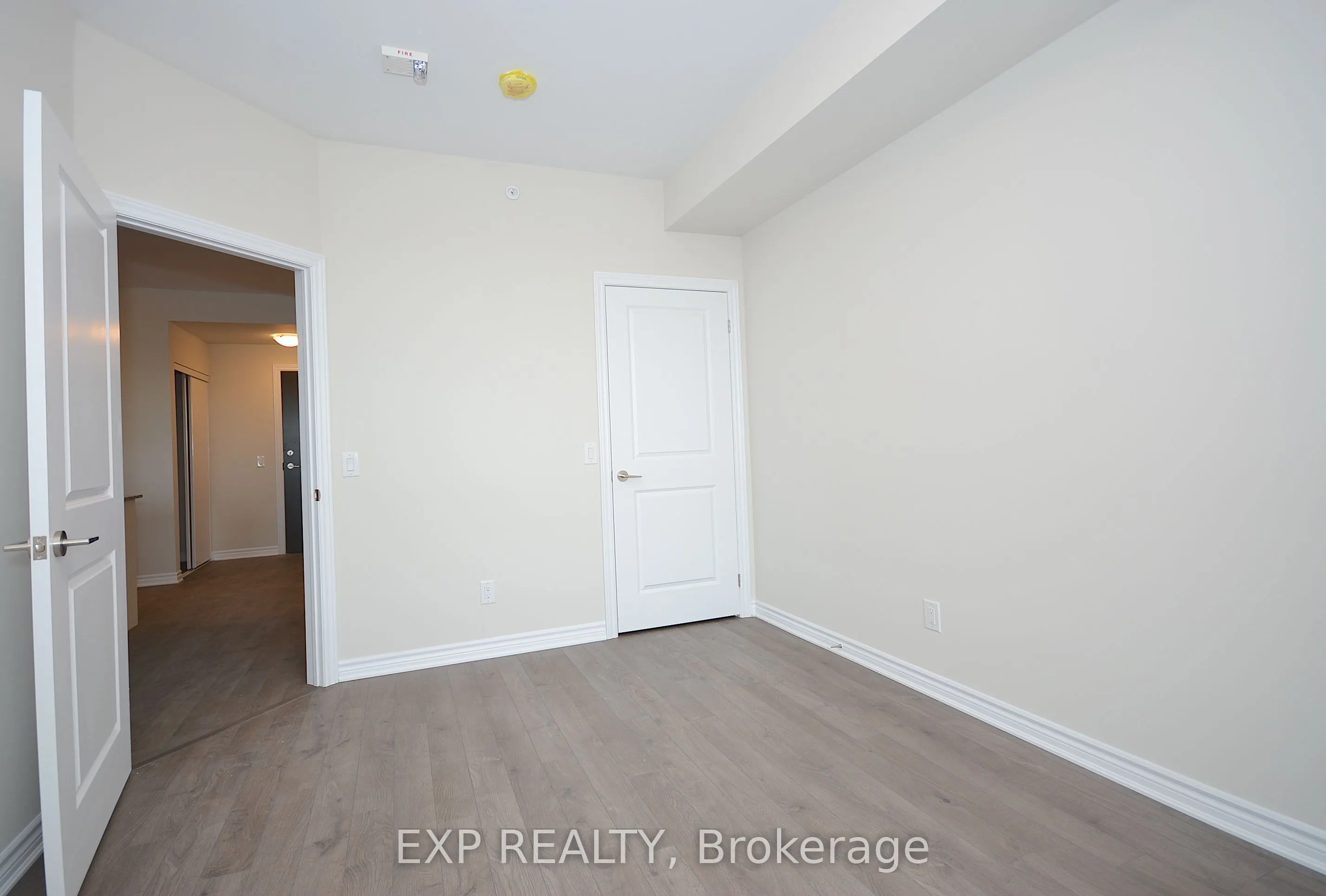 150 Oak Park Boulevard, #316