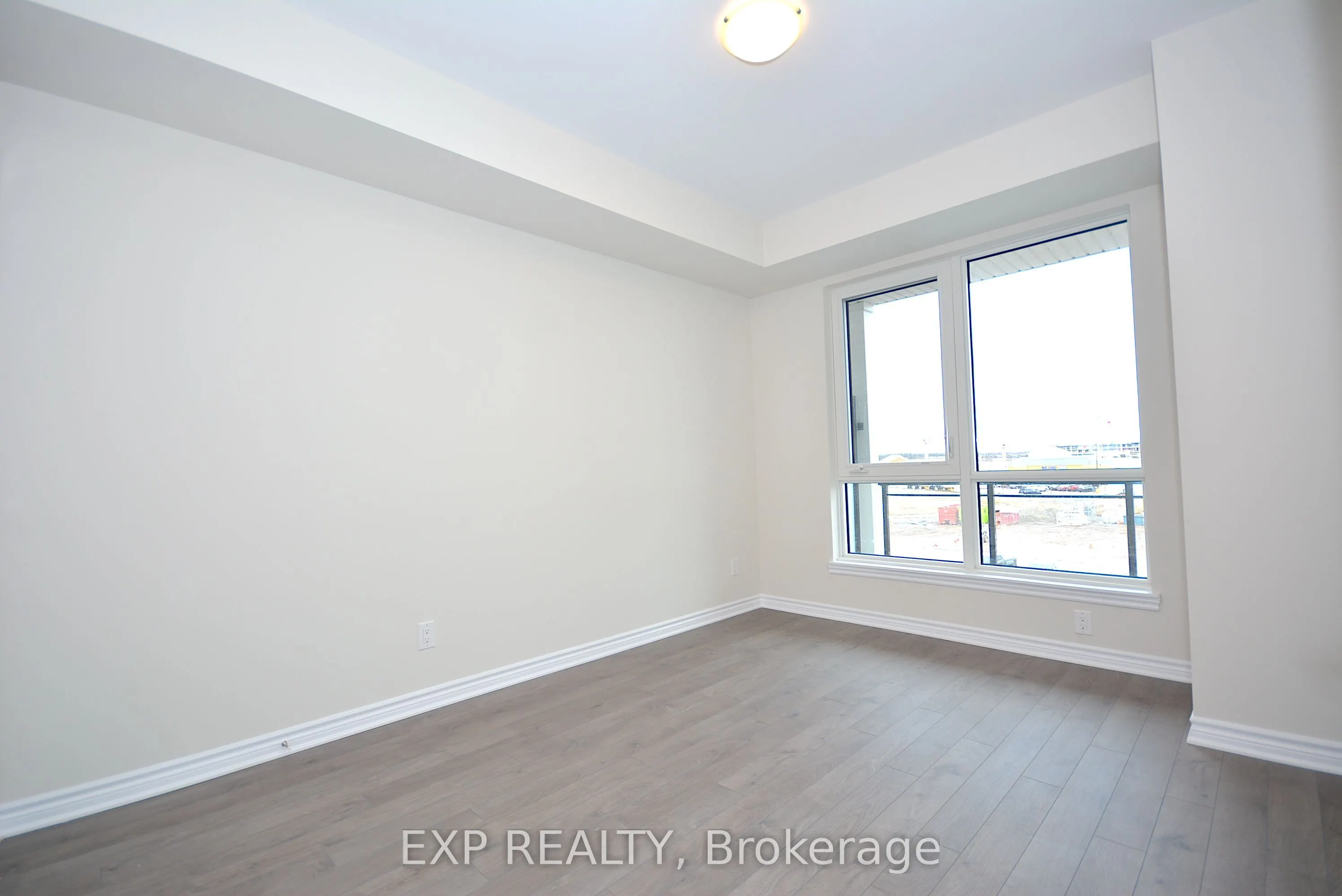 150 Oak Park Boulevard, #316