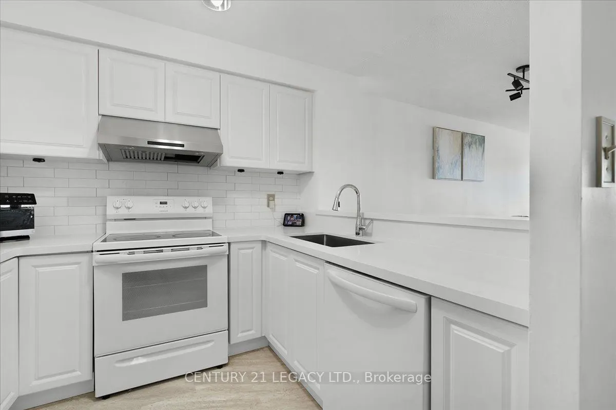 2269 Lake Shore Boulevard W, #1207