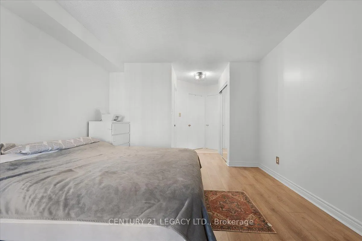 2269 Lake Shore Boulevard W, #1207
