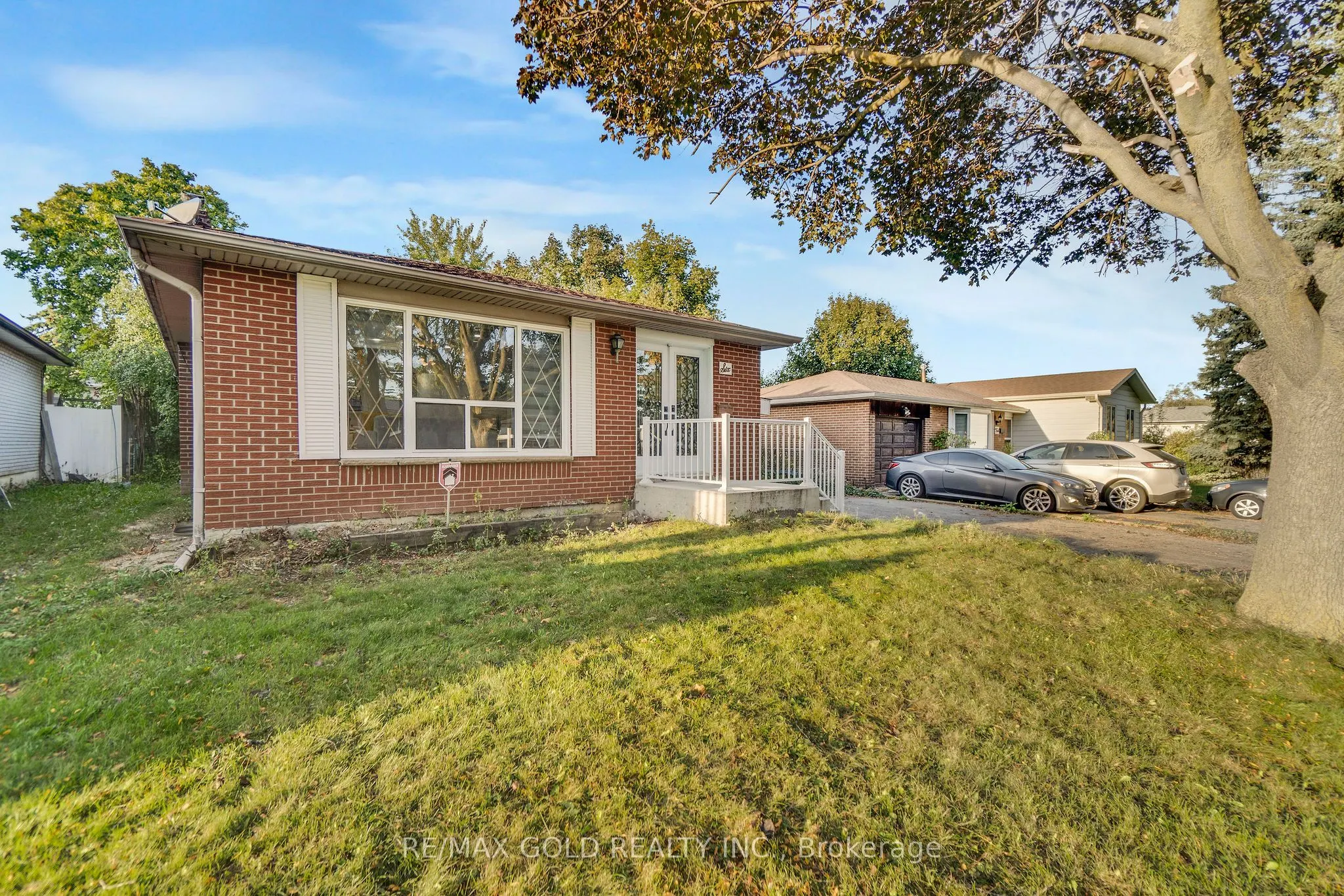 6 Midhurst Drive