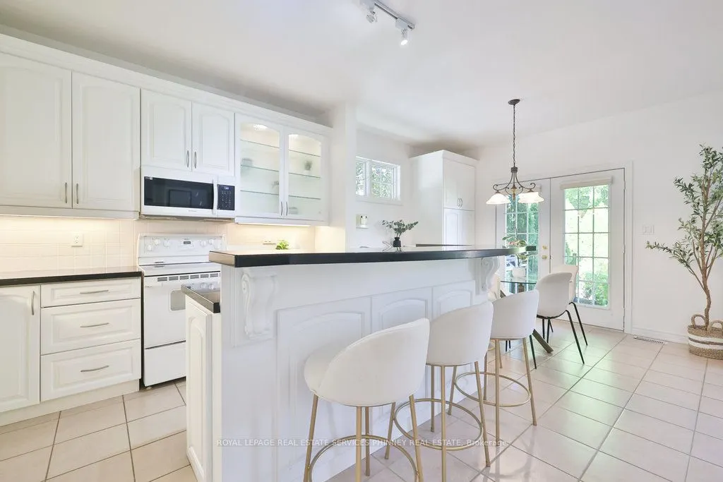 2165 Stavebank Road, #27