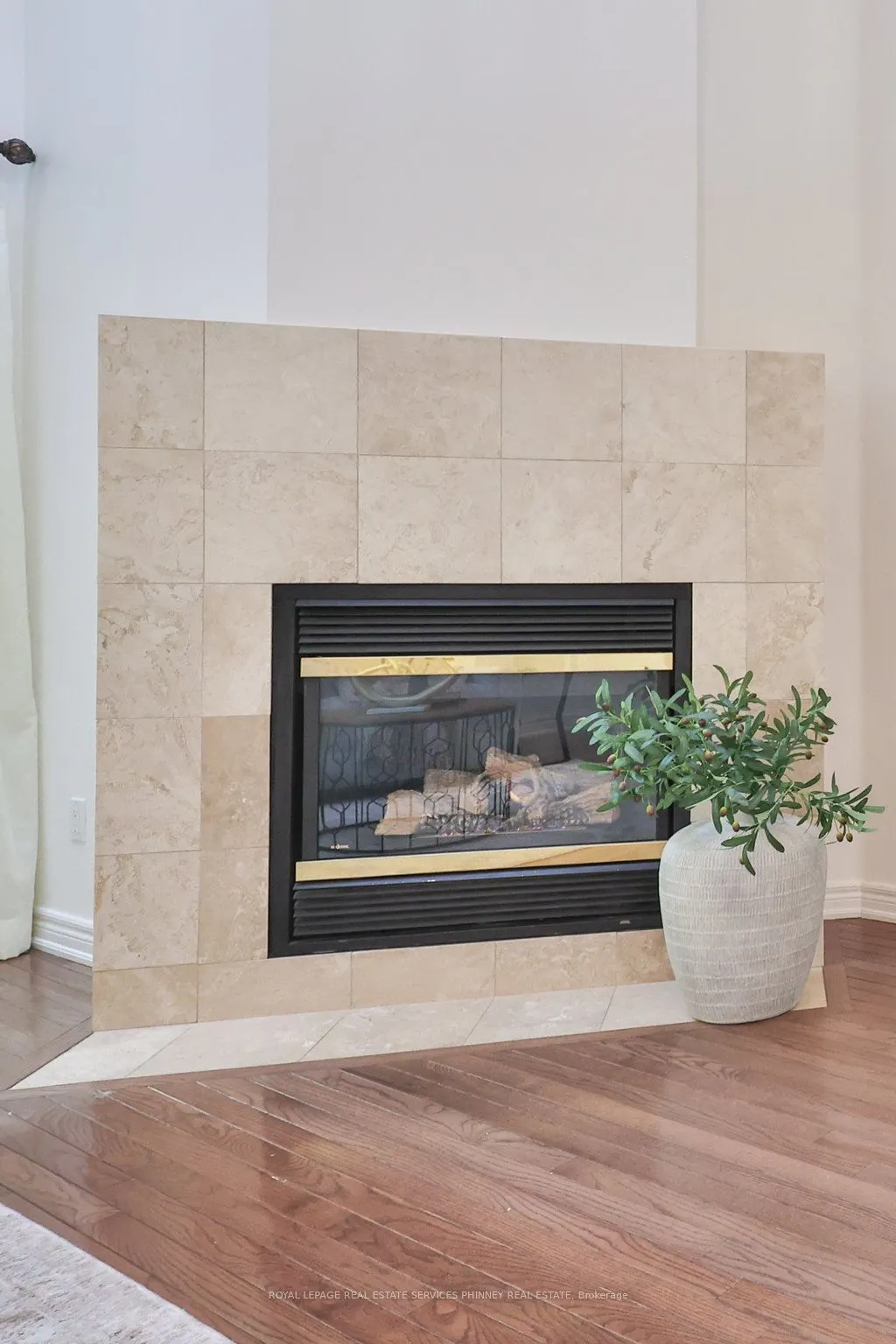 2165 Stavebank Road, #27