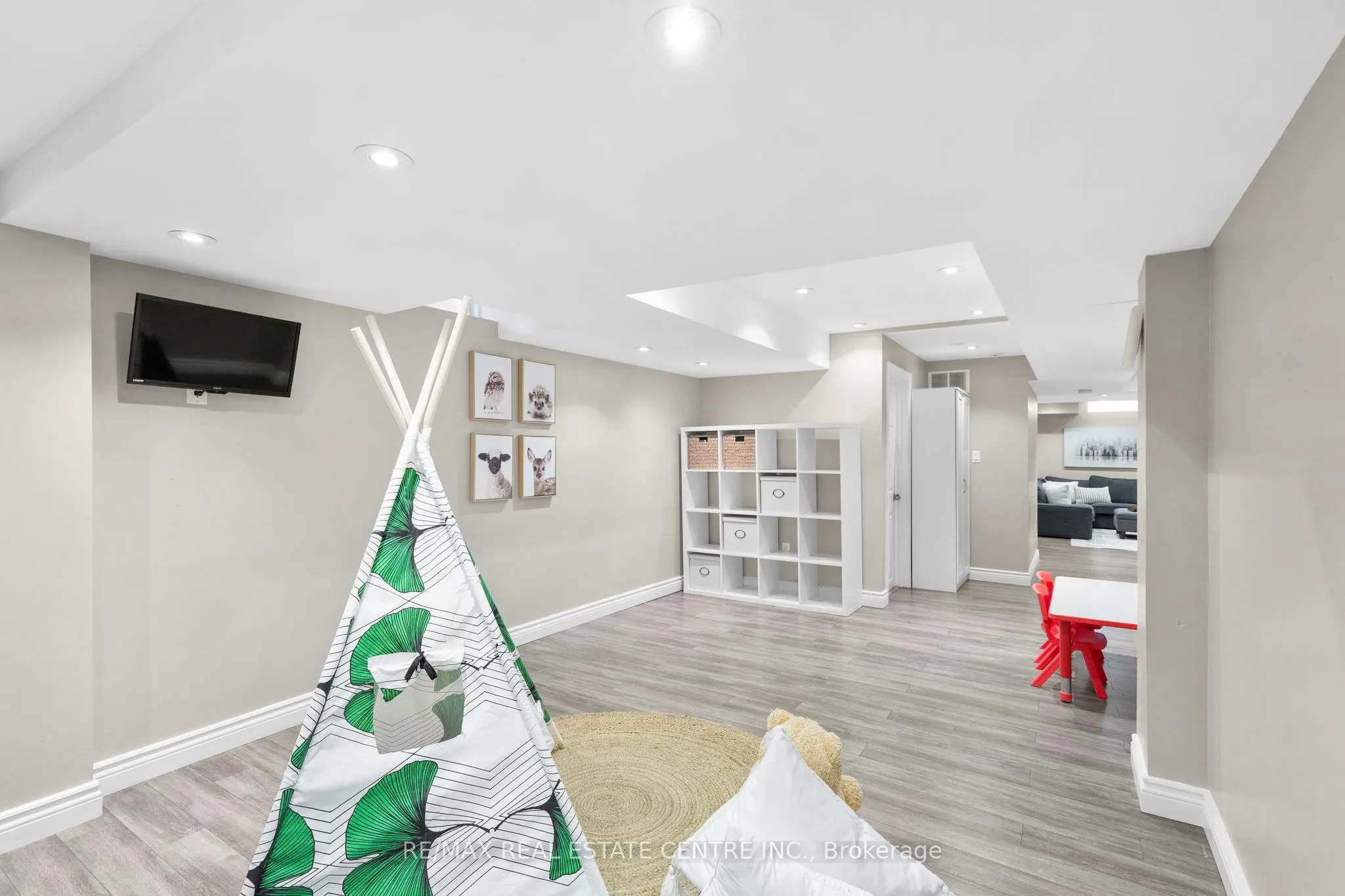 160 Mccready Drive