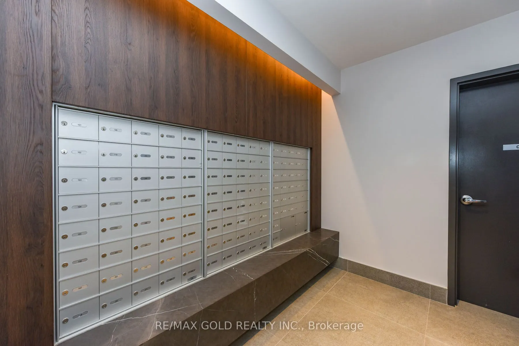 1440 Clarriage Court, #407