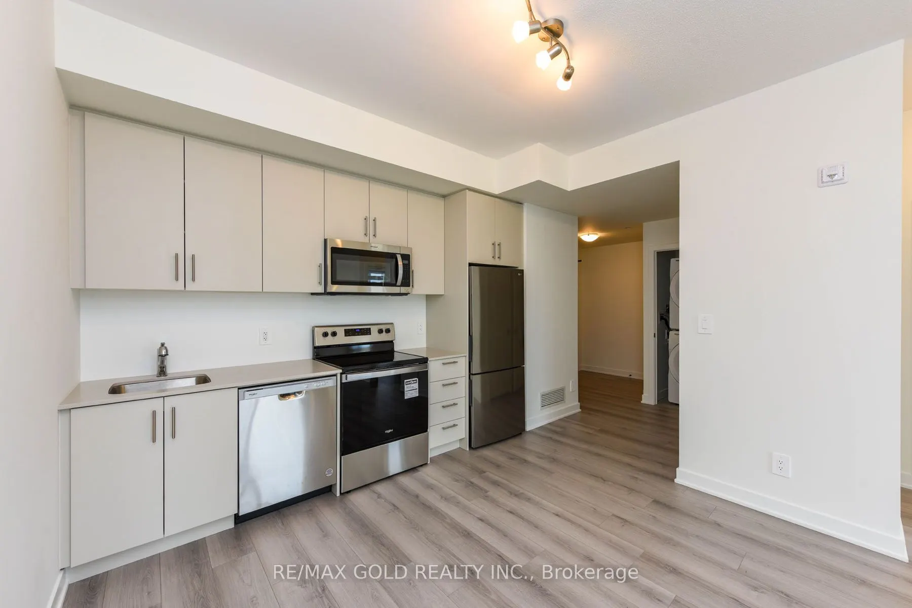 1440 Clarriage Court, #407