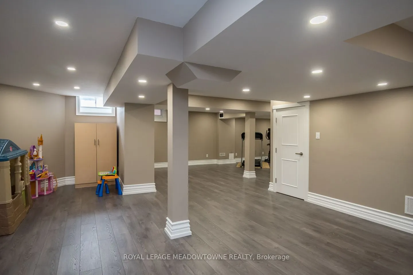 5971 Grossbeak Drive