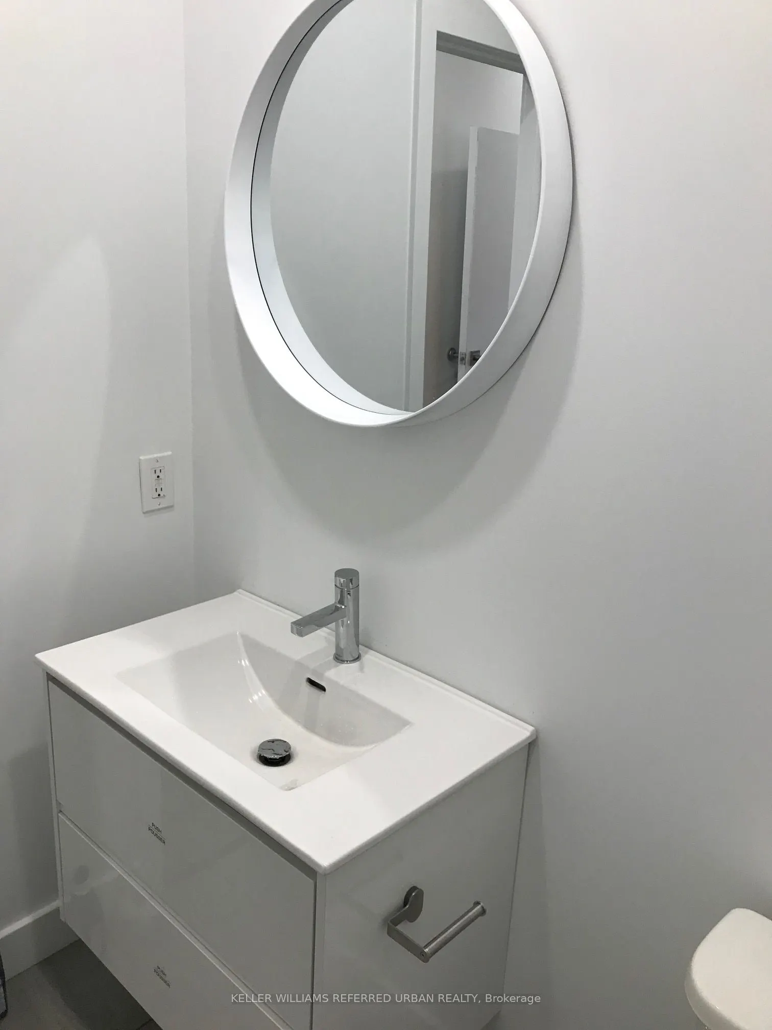 344 Bartlett Avenue N, #1