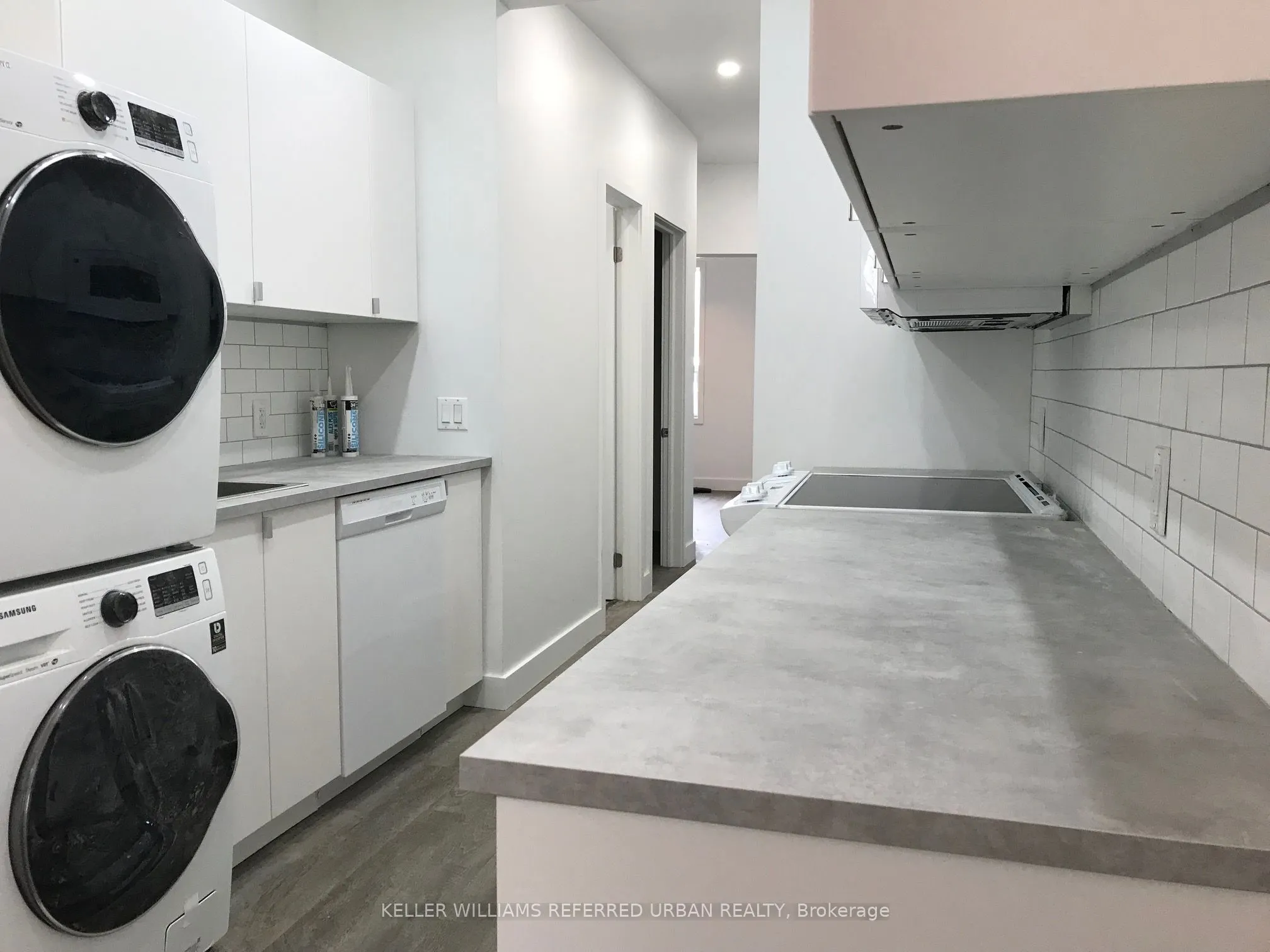344 Bartlett Avenue N, #1