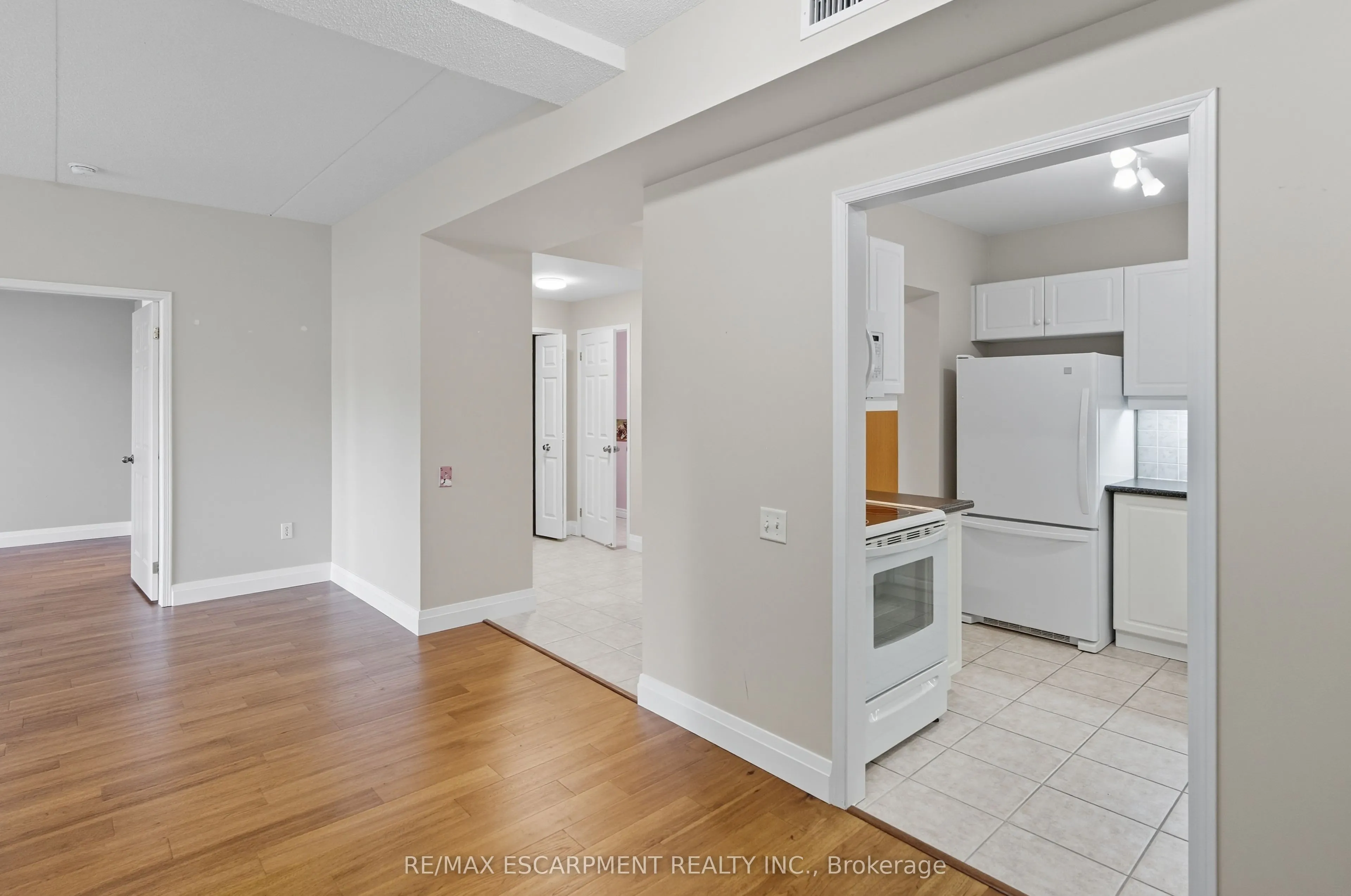 2075 Amherst Heights Drive, #211