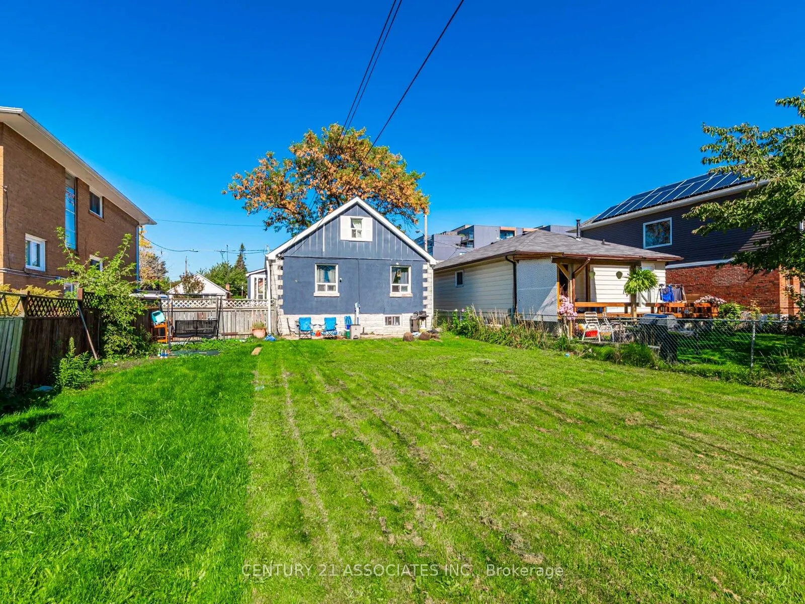 15 Burlingame Road