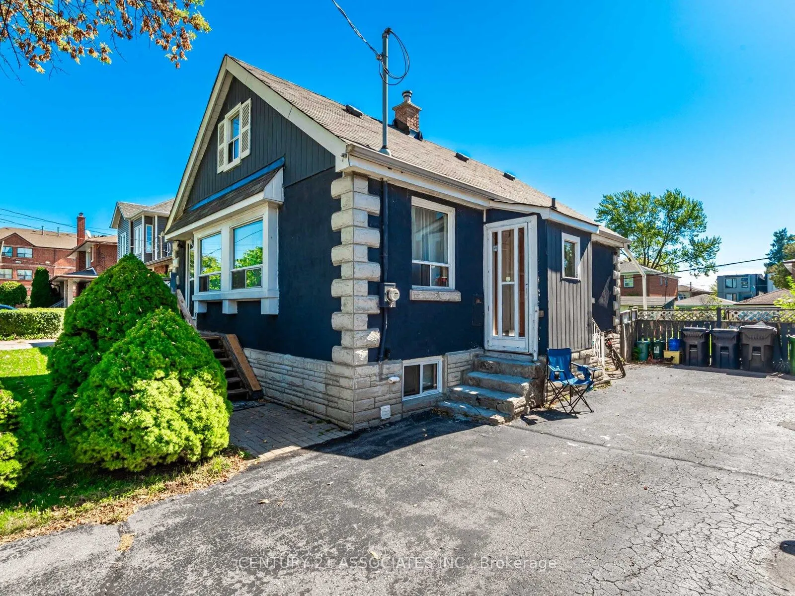15 Burlingame Road