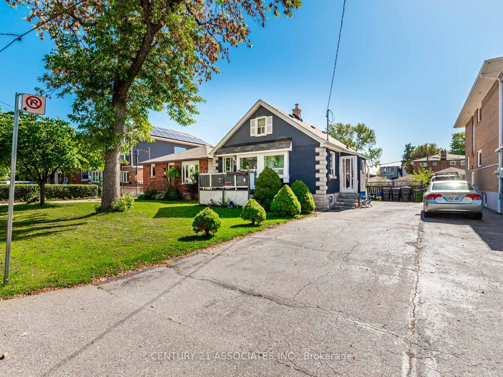 15 Burlingame Road