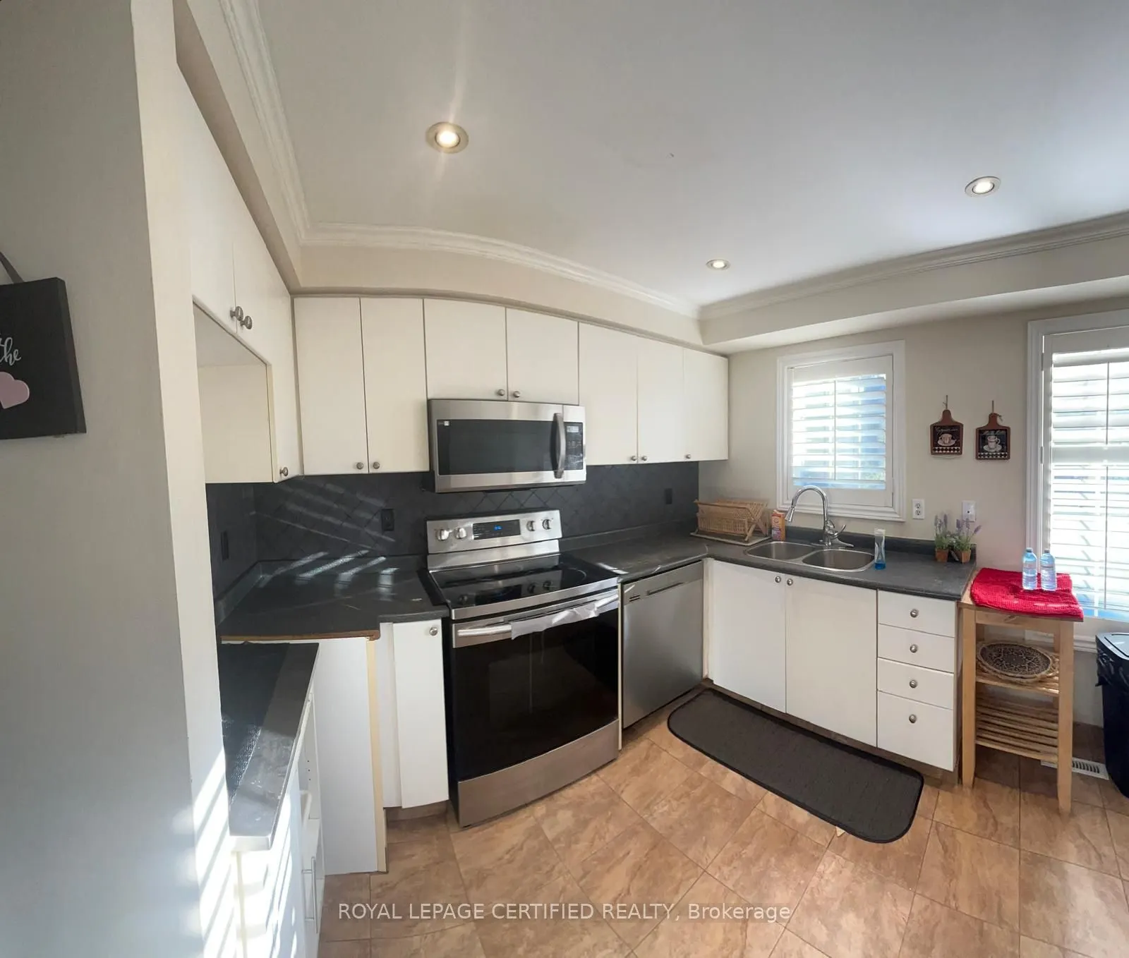 6950 Tenth Line W, #92