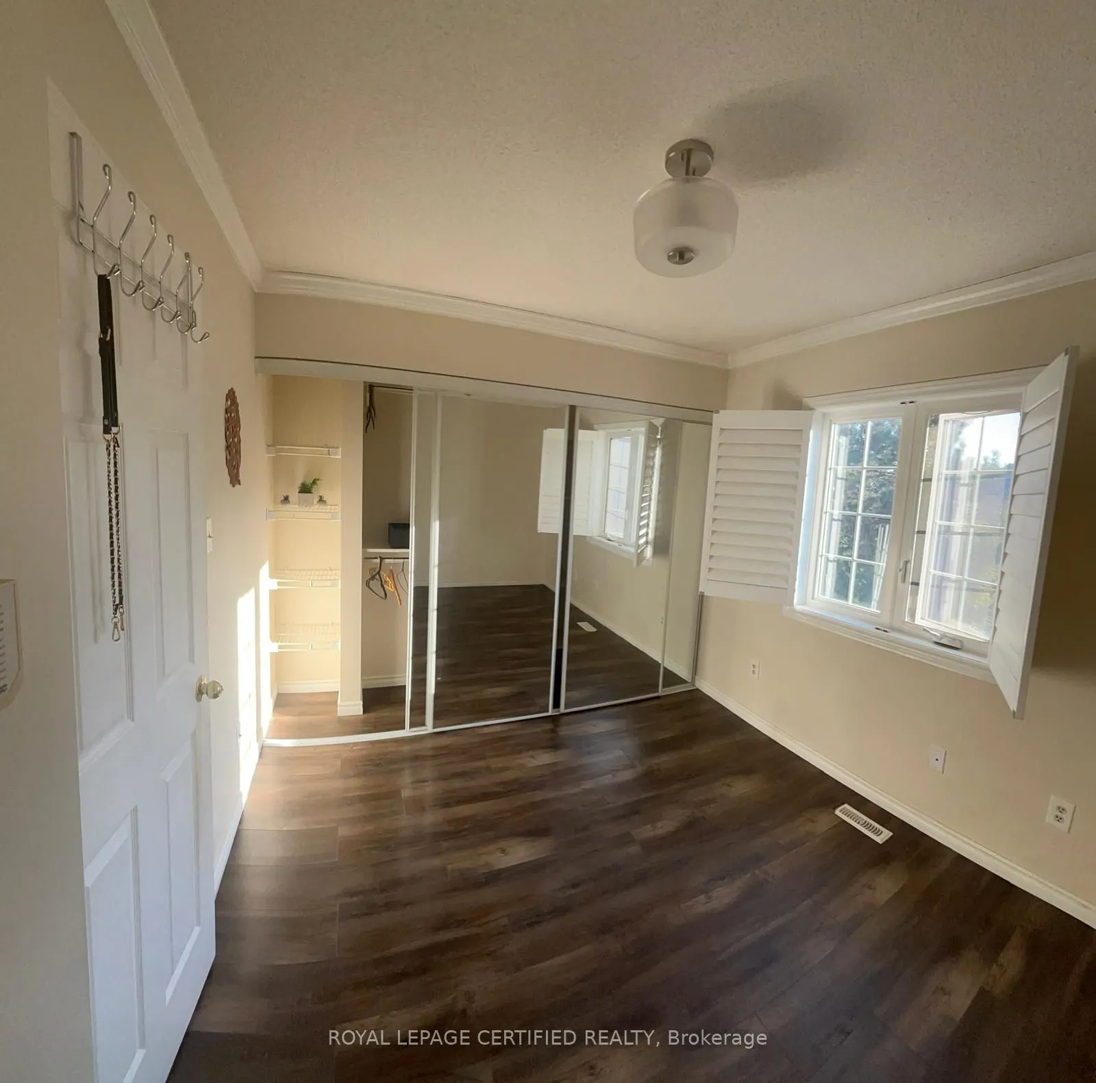 6950 Tenth Line W, #92