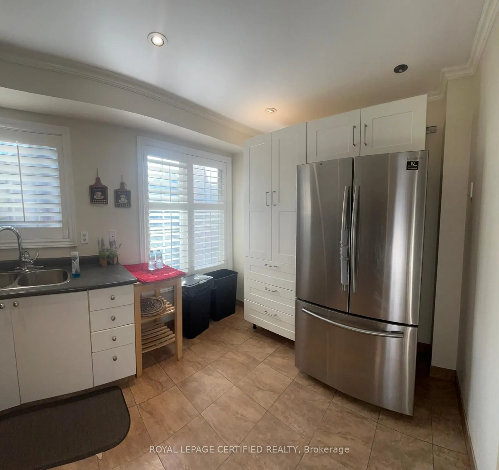 6950 Tenth Line W, #92