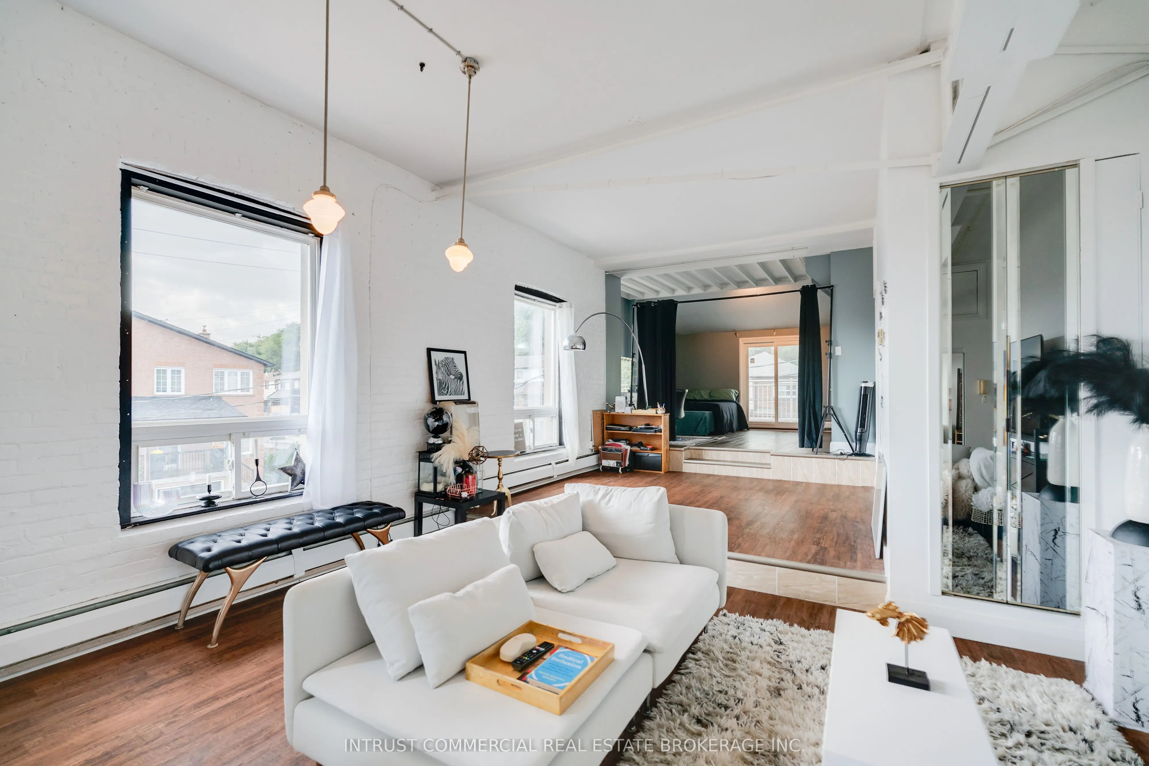 1463 Davenport Road