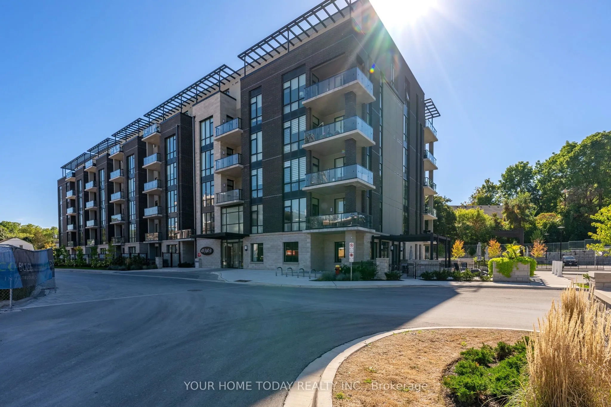 42 Mill Street, #610