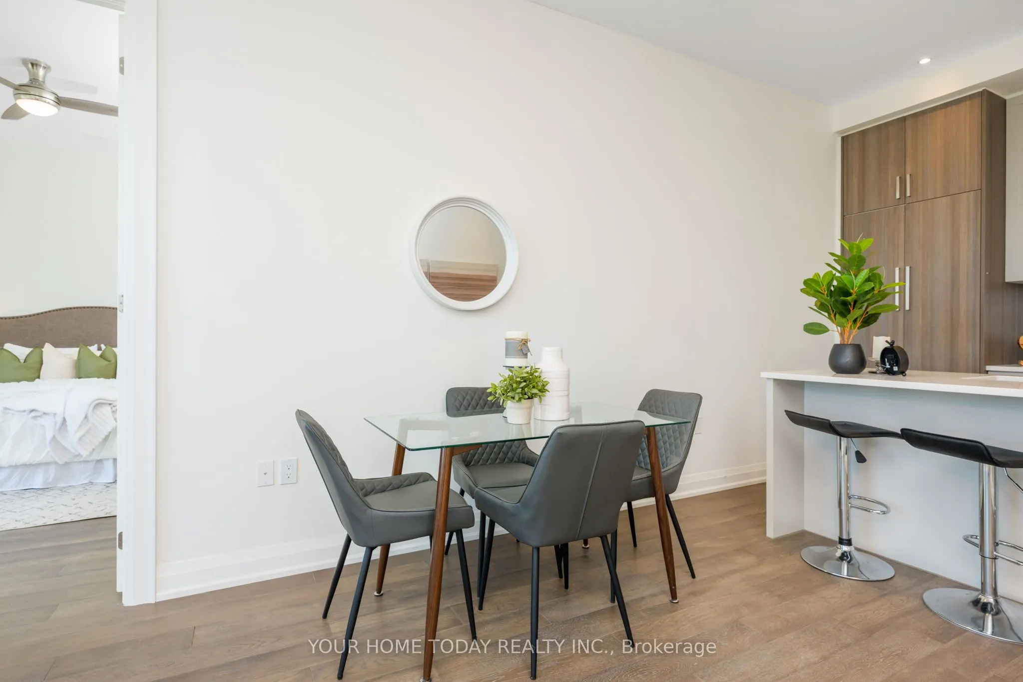 42 Mill Street, #610
