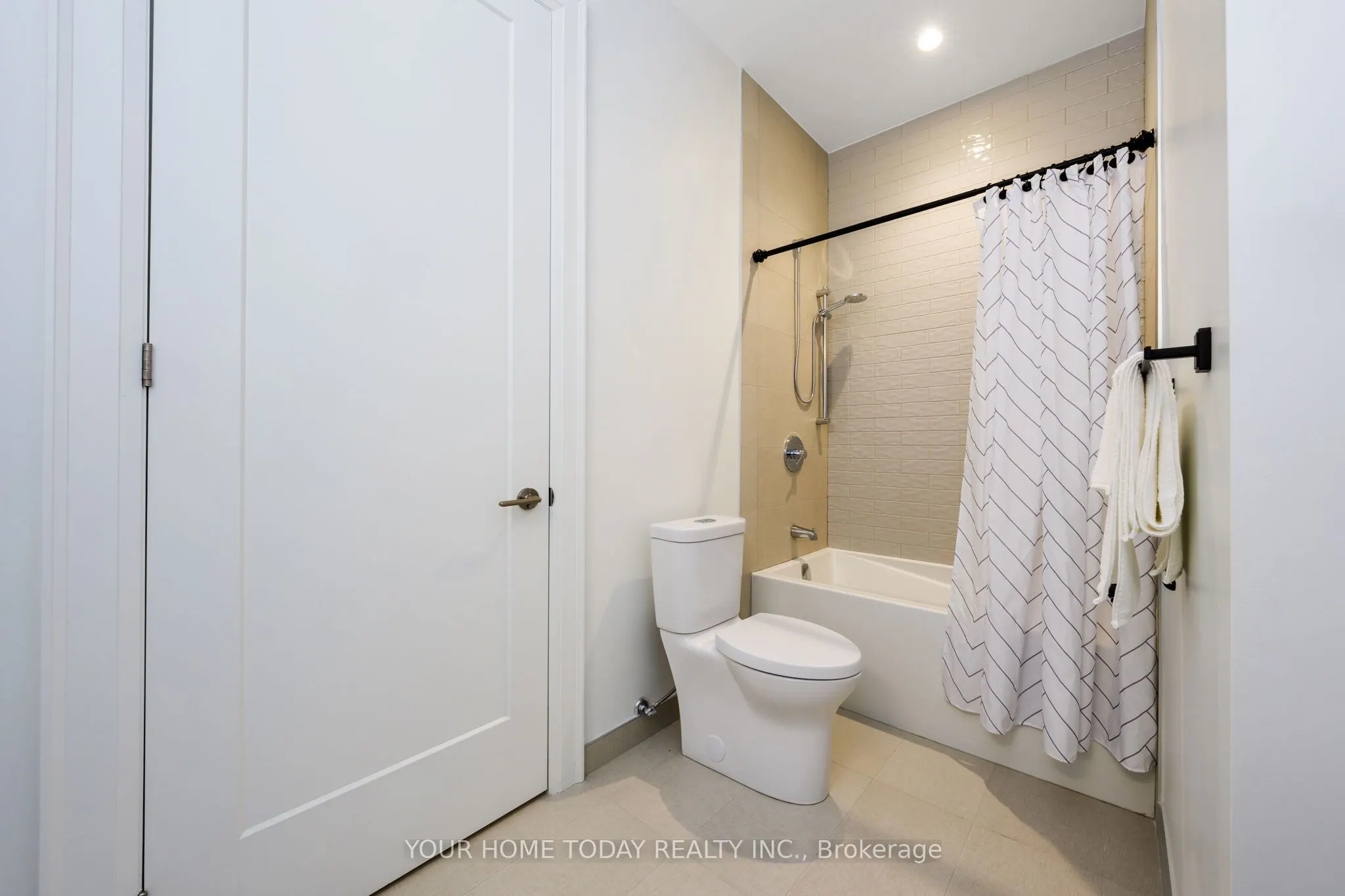 42 Mill Street, #610