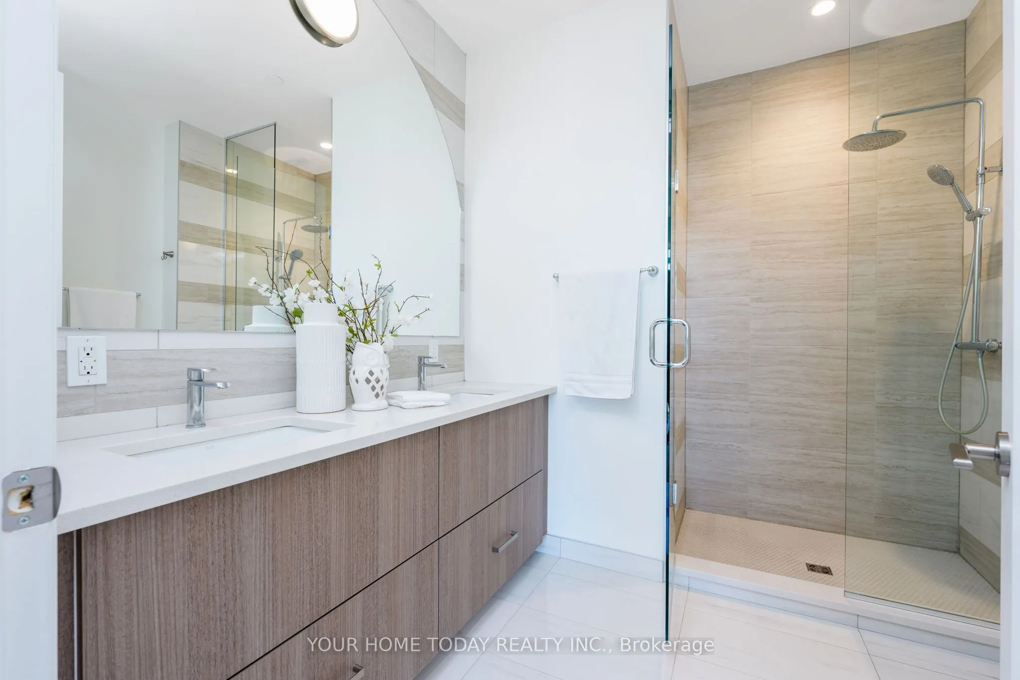 42 Mill Street, #610