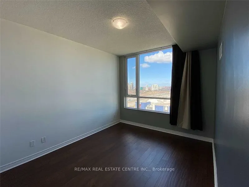 339 Rathburn Road W, #1902