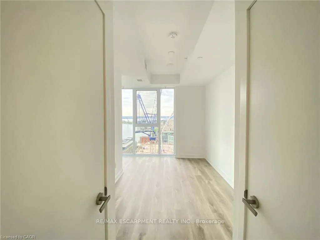 370 Martha Street, #2206