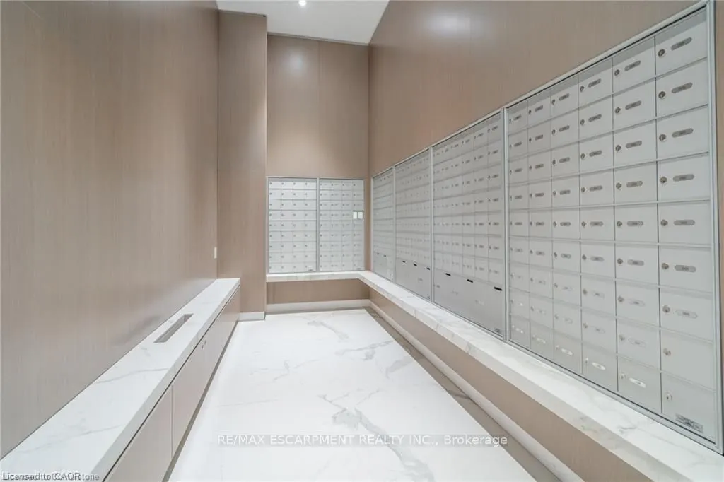370 Martha Street, #2206