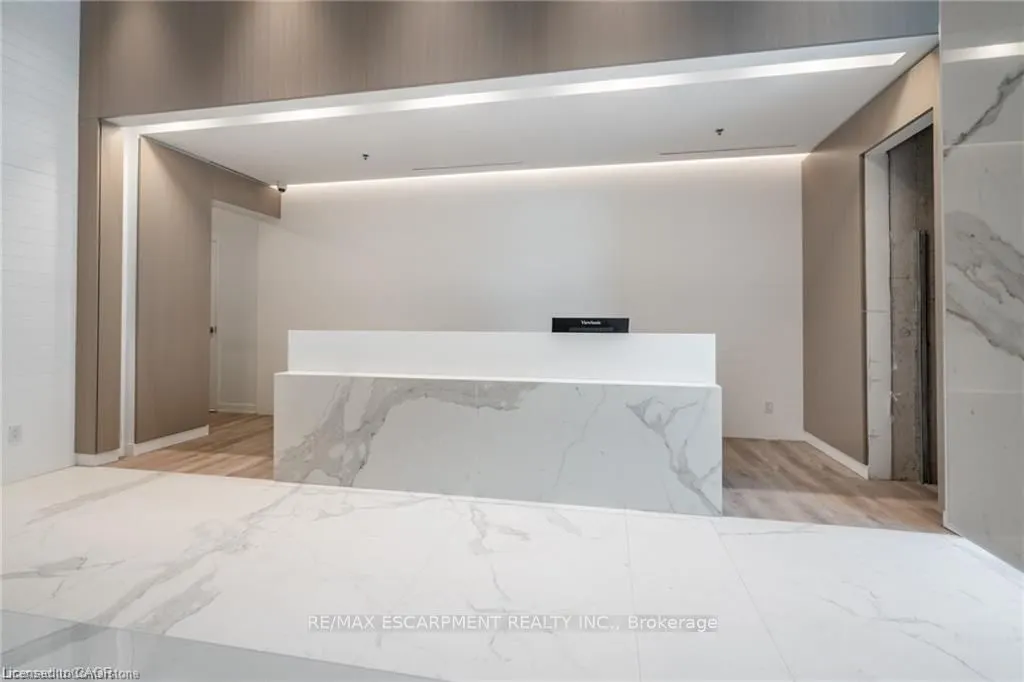 370 Martha Street, #2206
