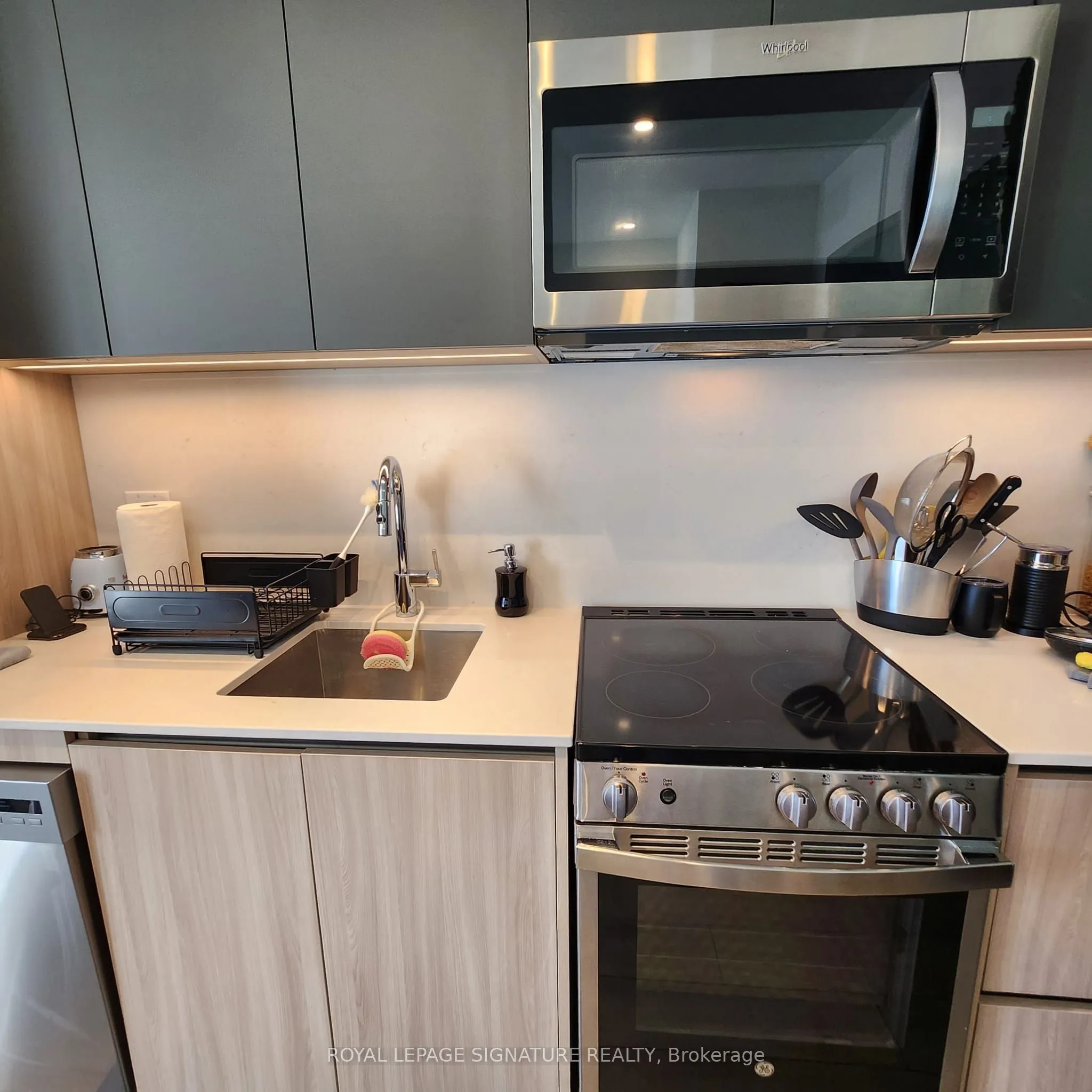 3100 Keele Street, #910