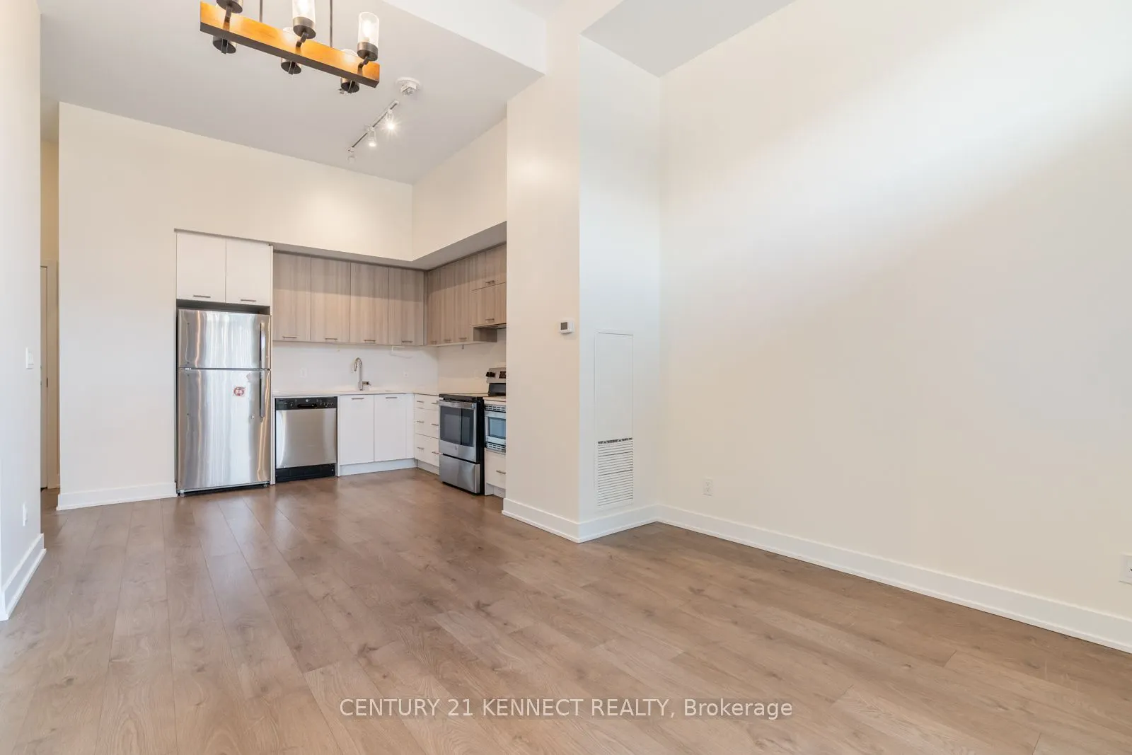 180 Veterans Drive, #101